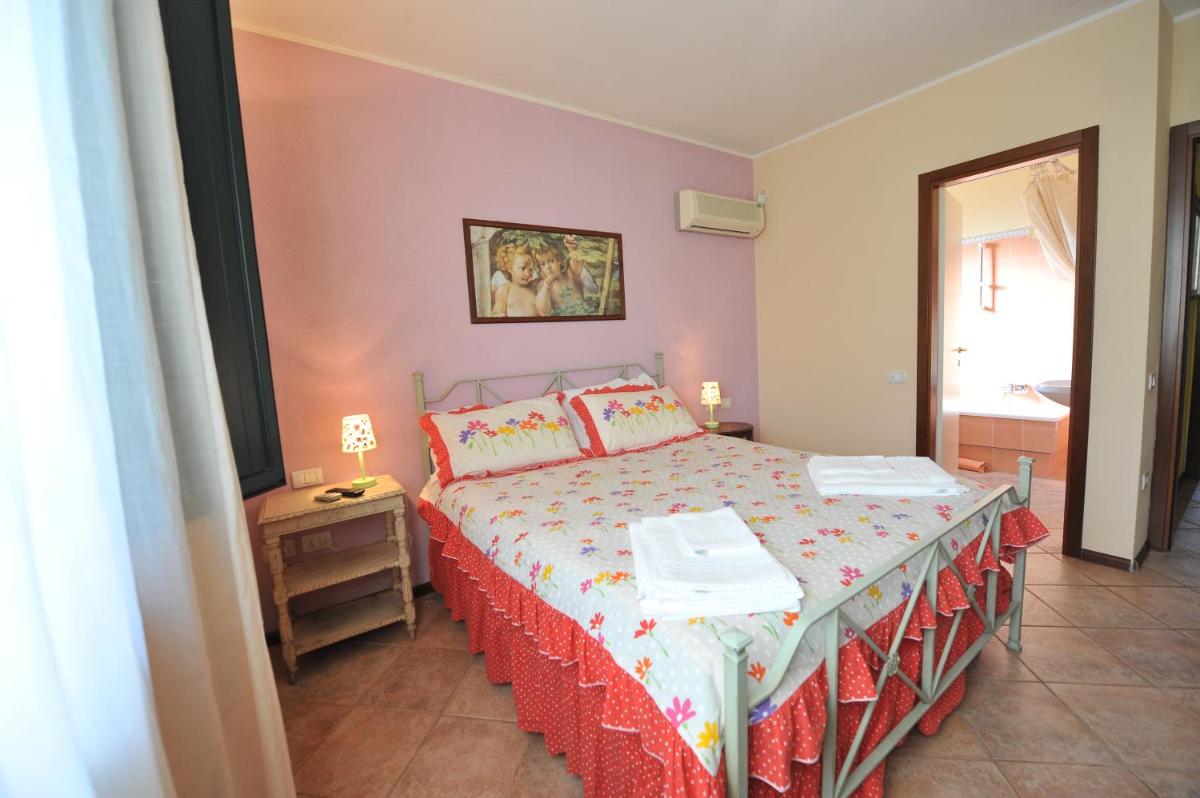 Double or Twin Room photo 3