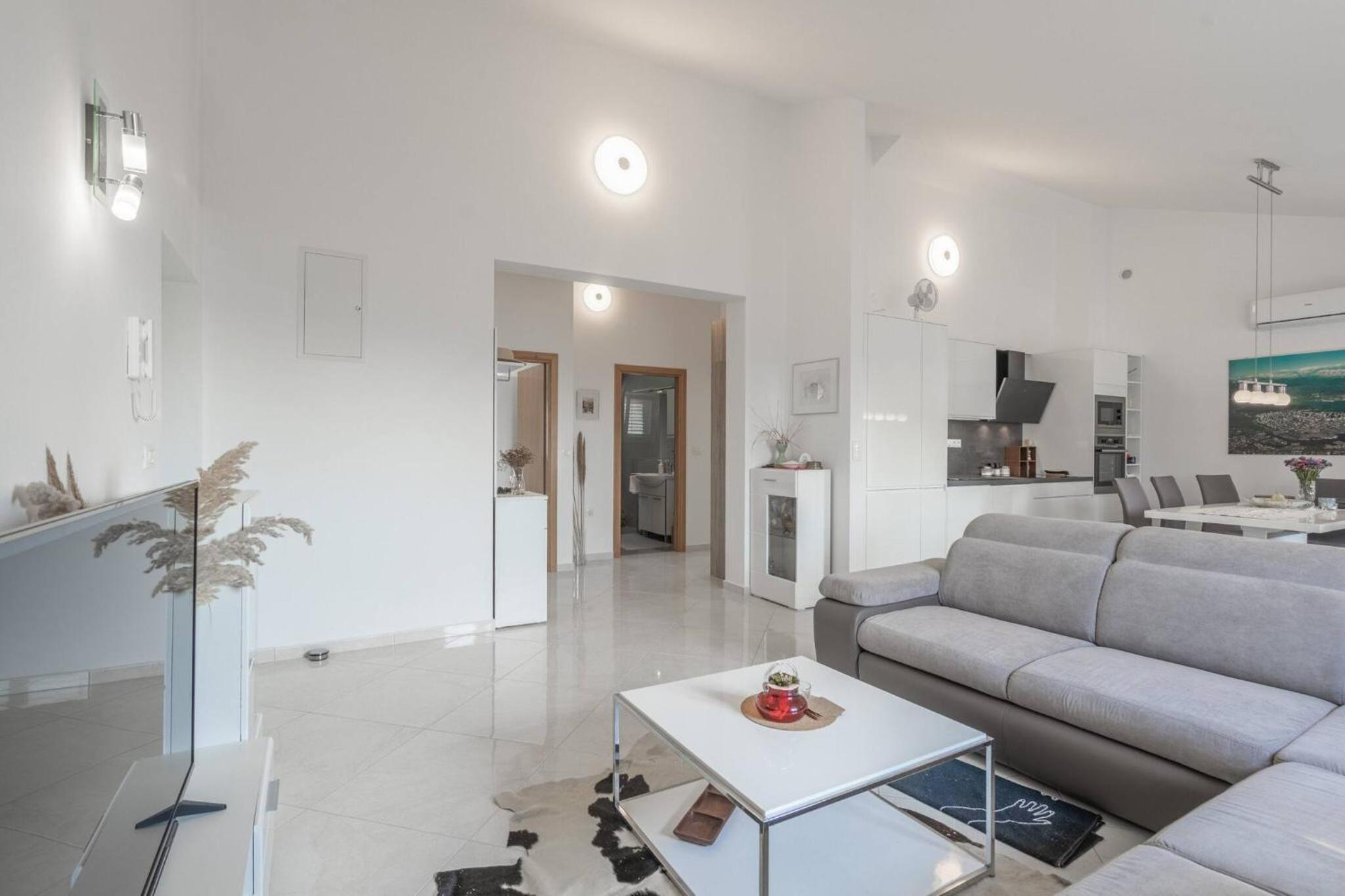 Two Bedroom Sea View Apartment photo 2