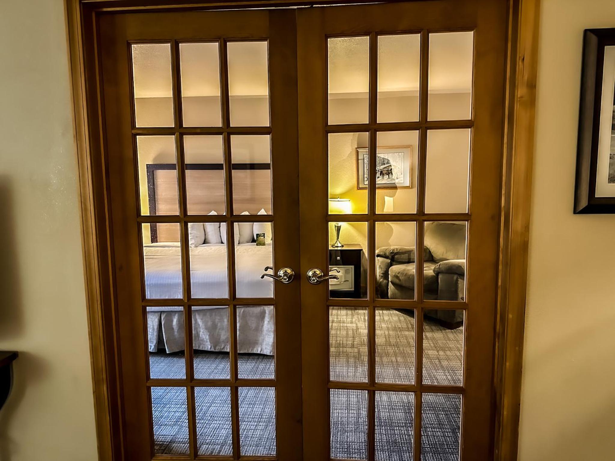 Superior King Suite photo 2