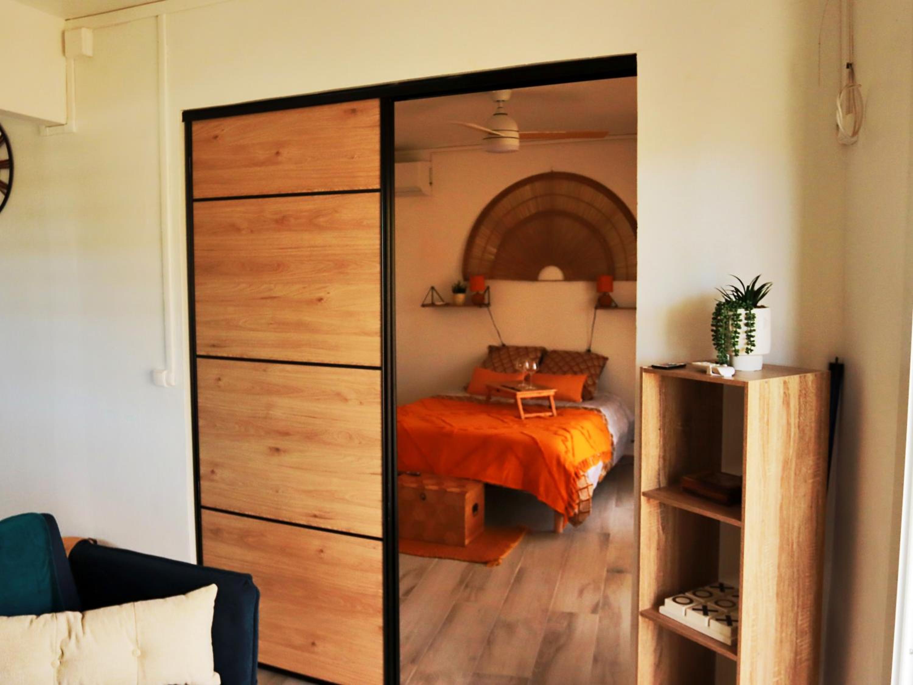 One-Bedroom House photo 2