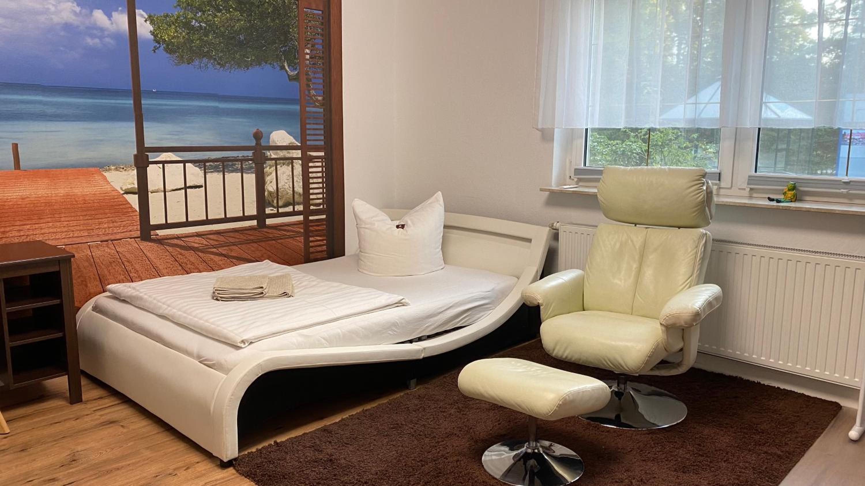 Deluxe Double Room with Shower photo 2