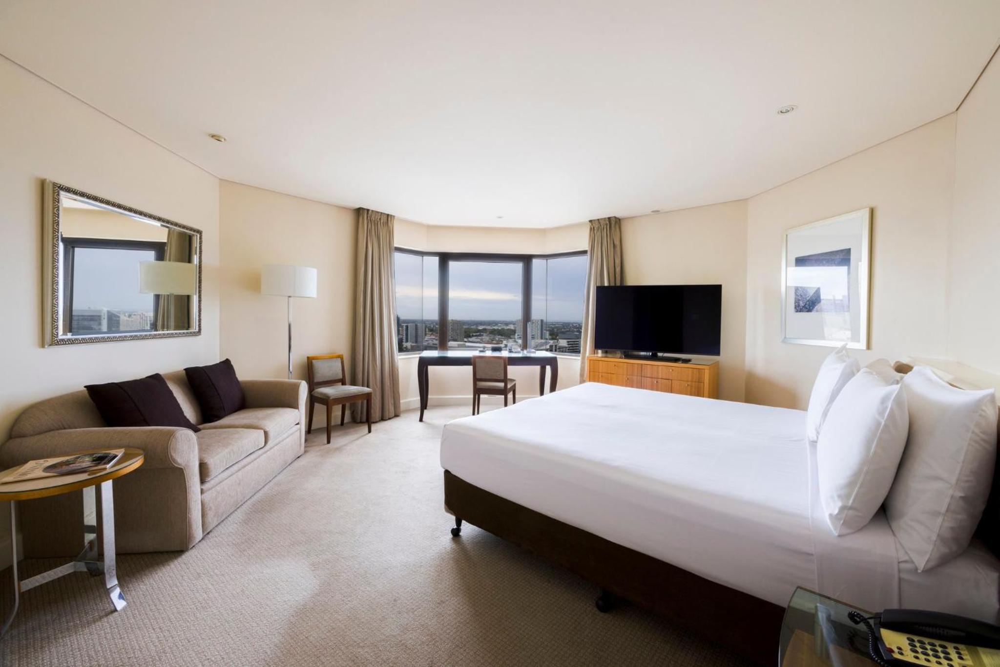 Classic King Room - High Floor - Photo 1