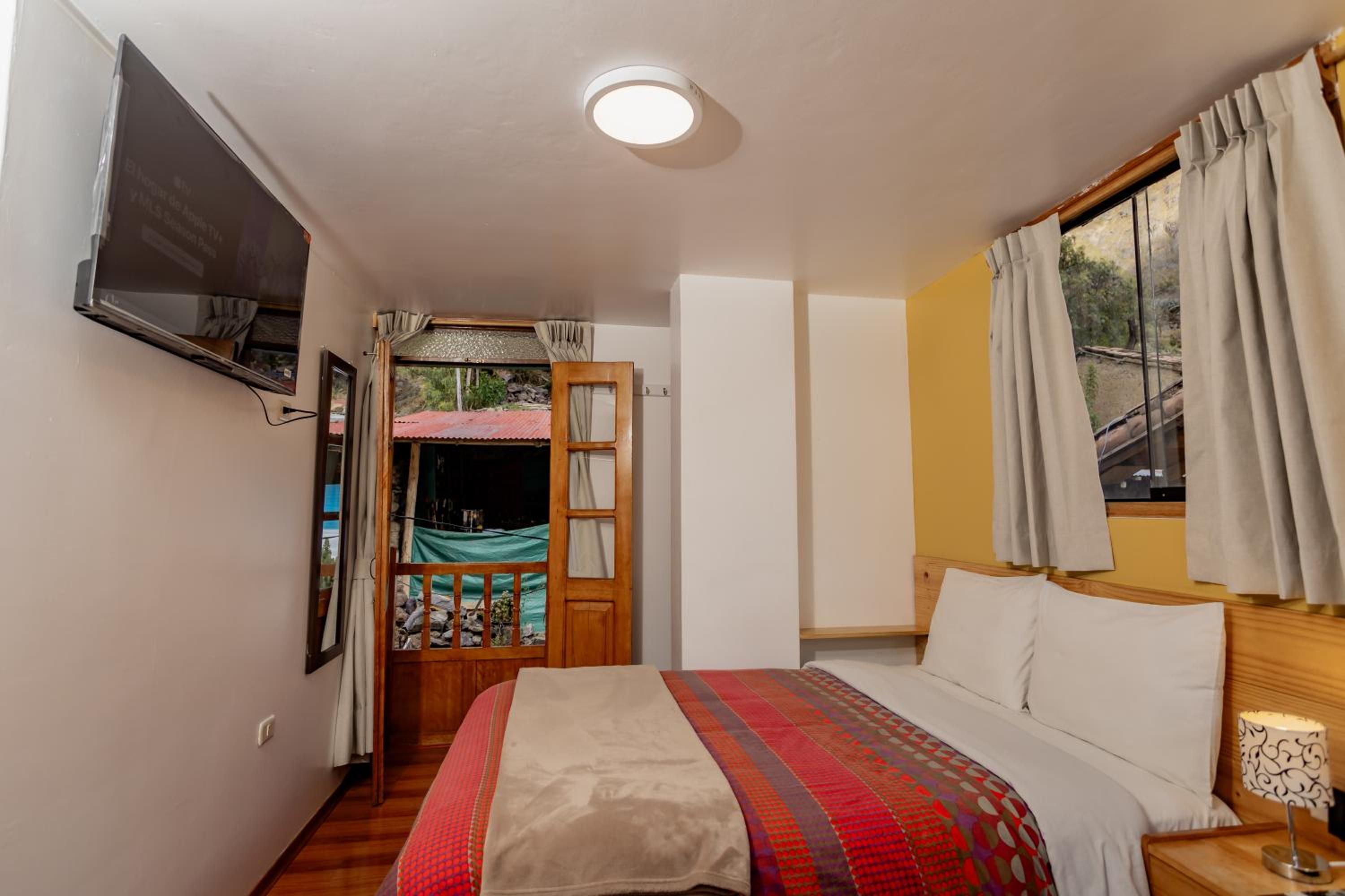 Twin Room with Shower