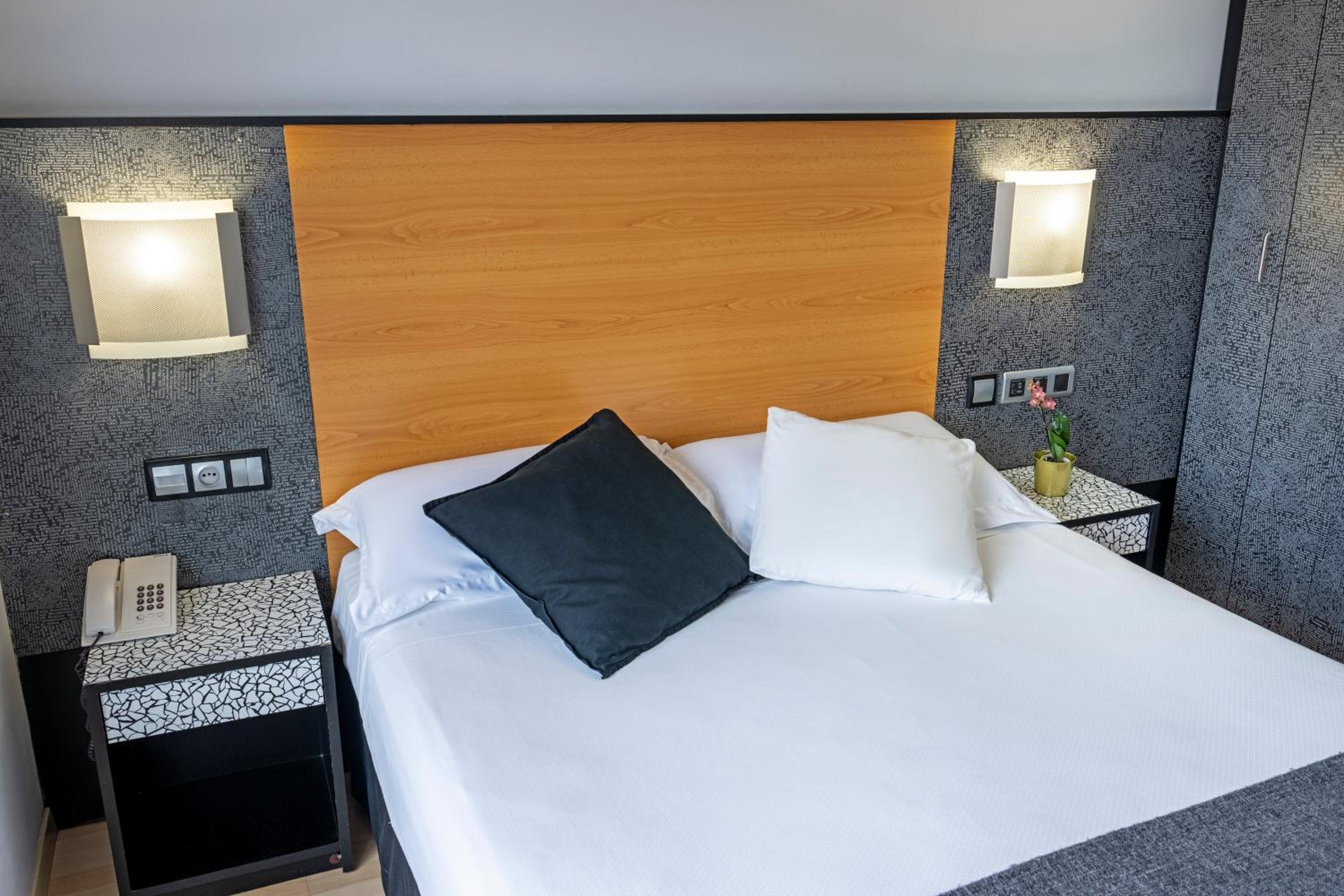 1 double bed - Photo 4