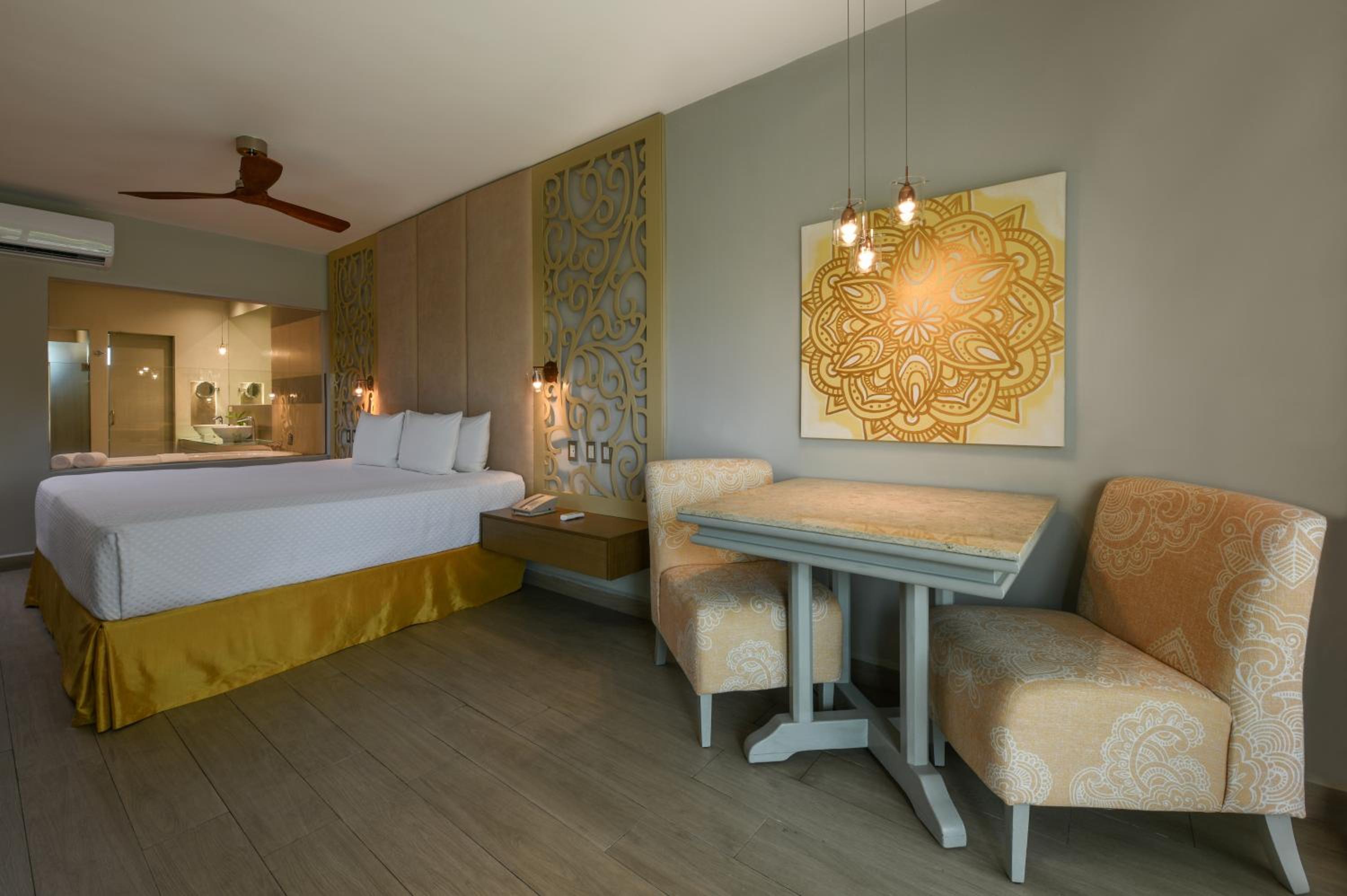 Royal Retreat Junior Suite
