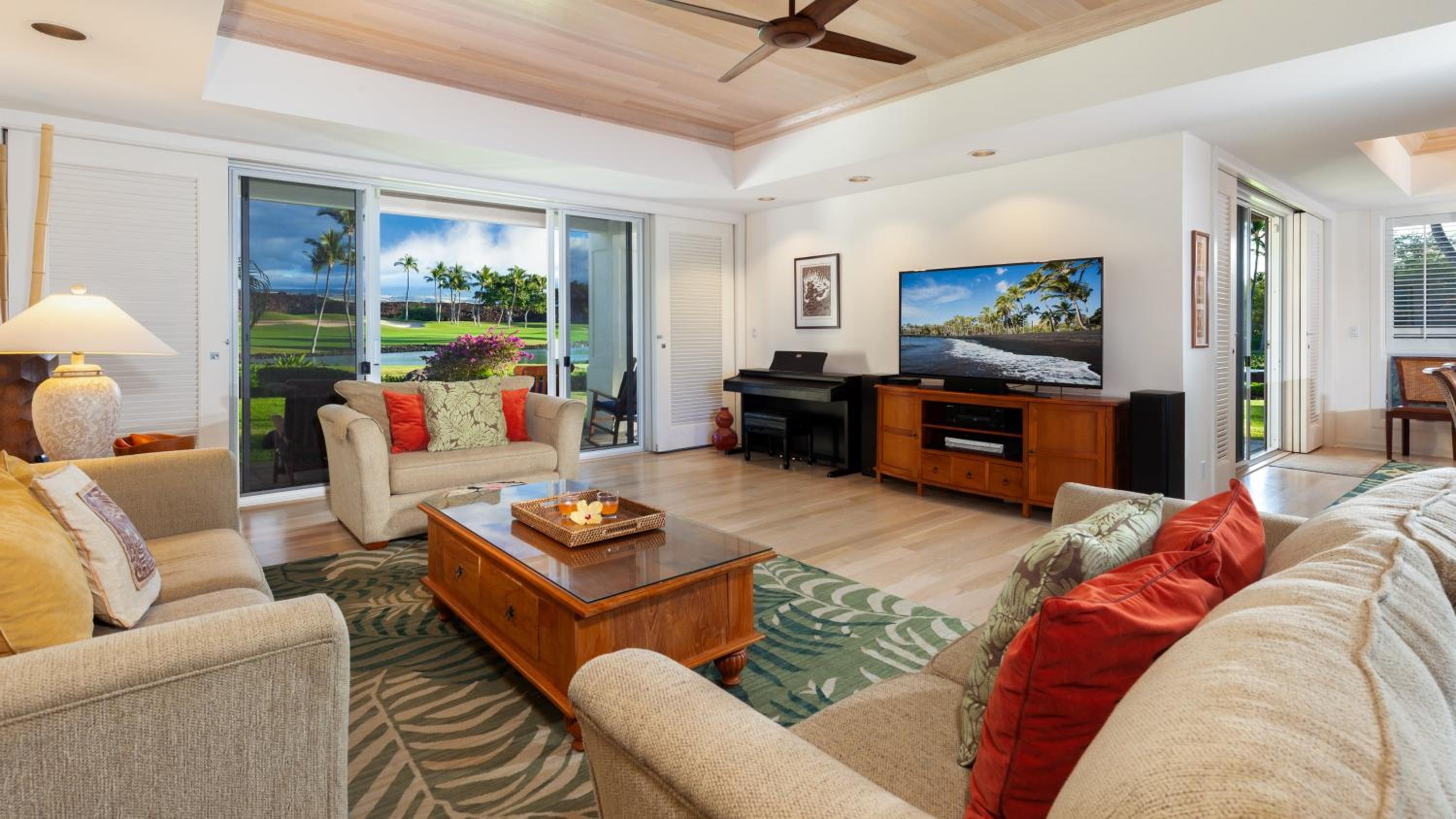 Three-Bedroom Villa photo 1