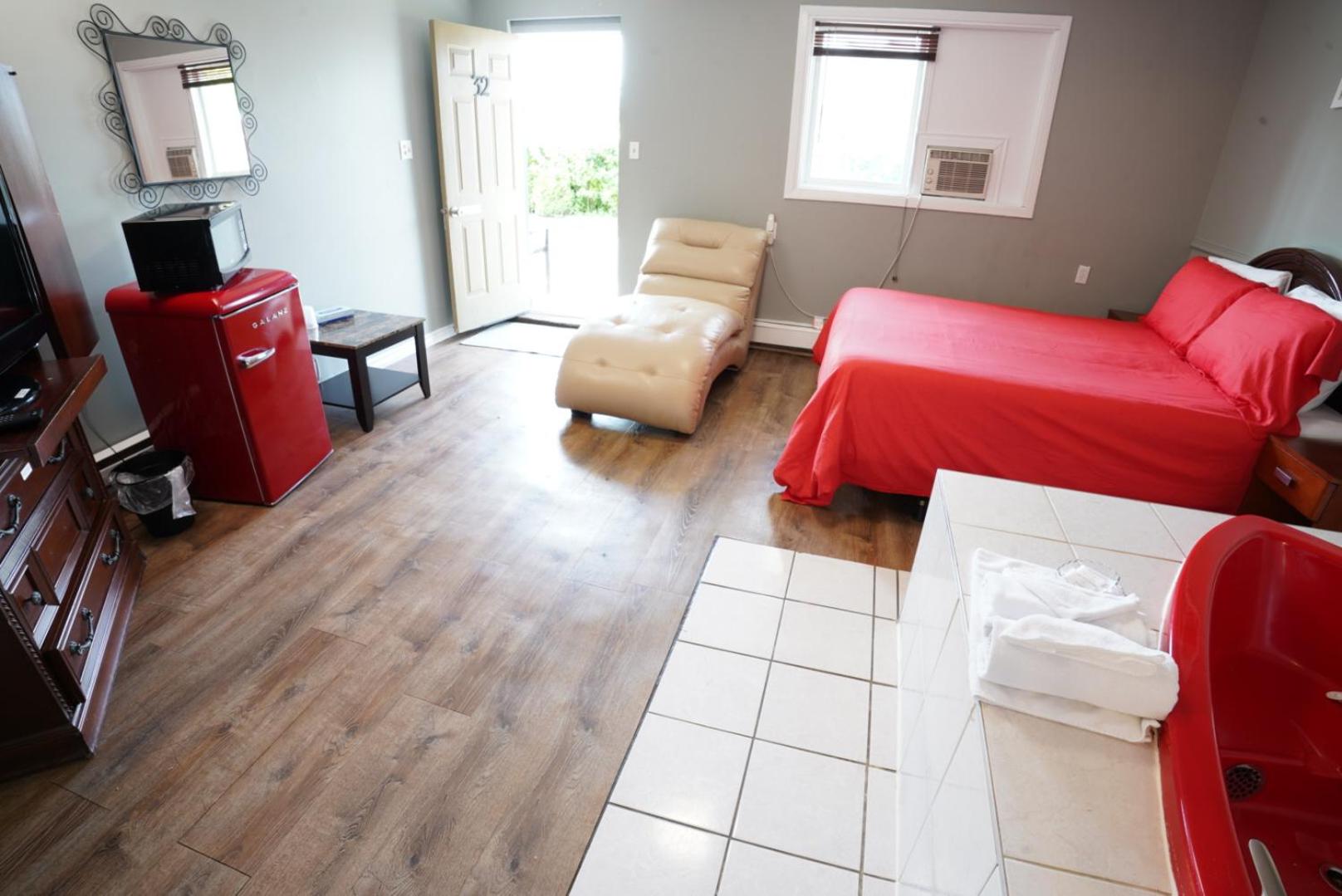 Queen Room with Spa Bath photo 2