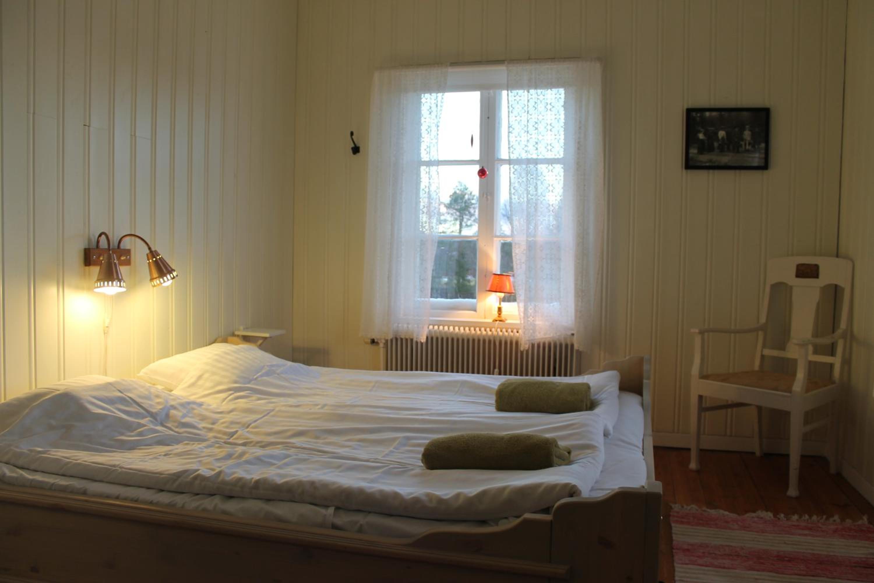Corner Double Room with Shared Bathroom #6 photo 1