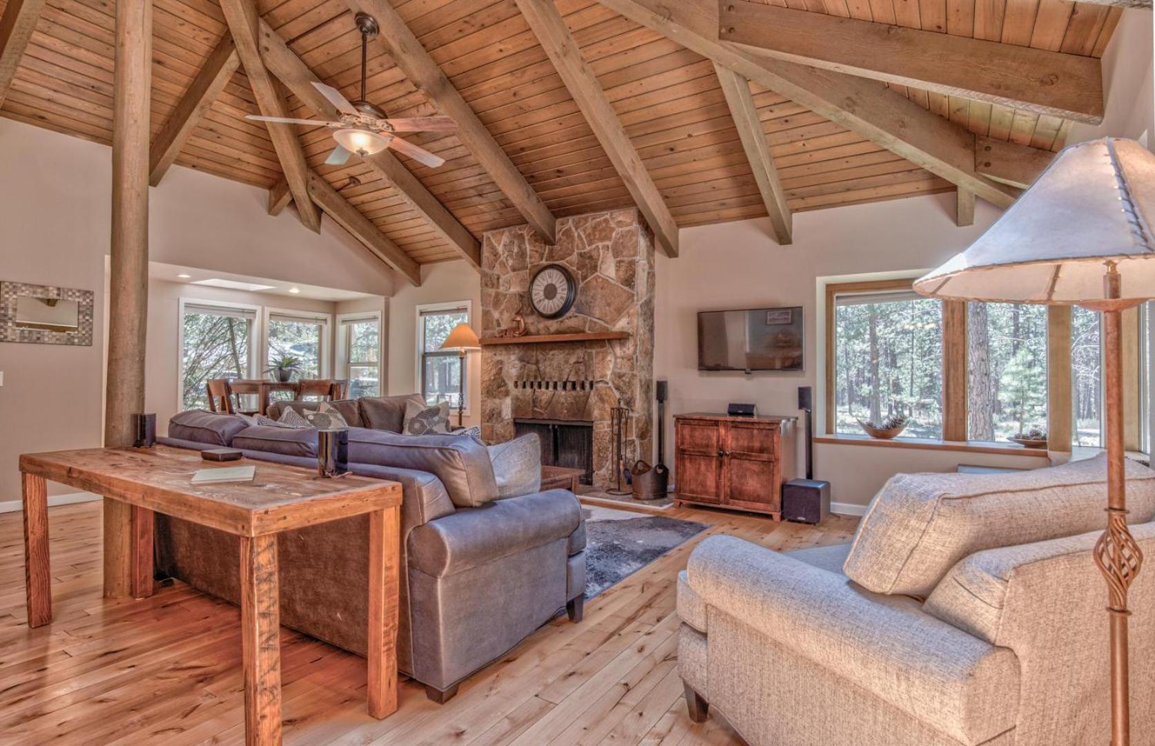 Three-Bedroom Vacation Home  photo 2