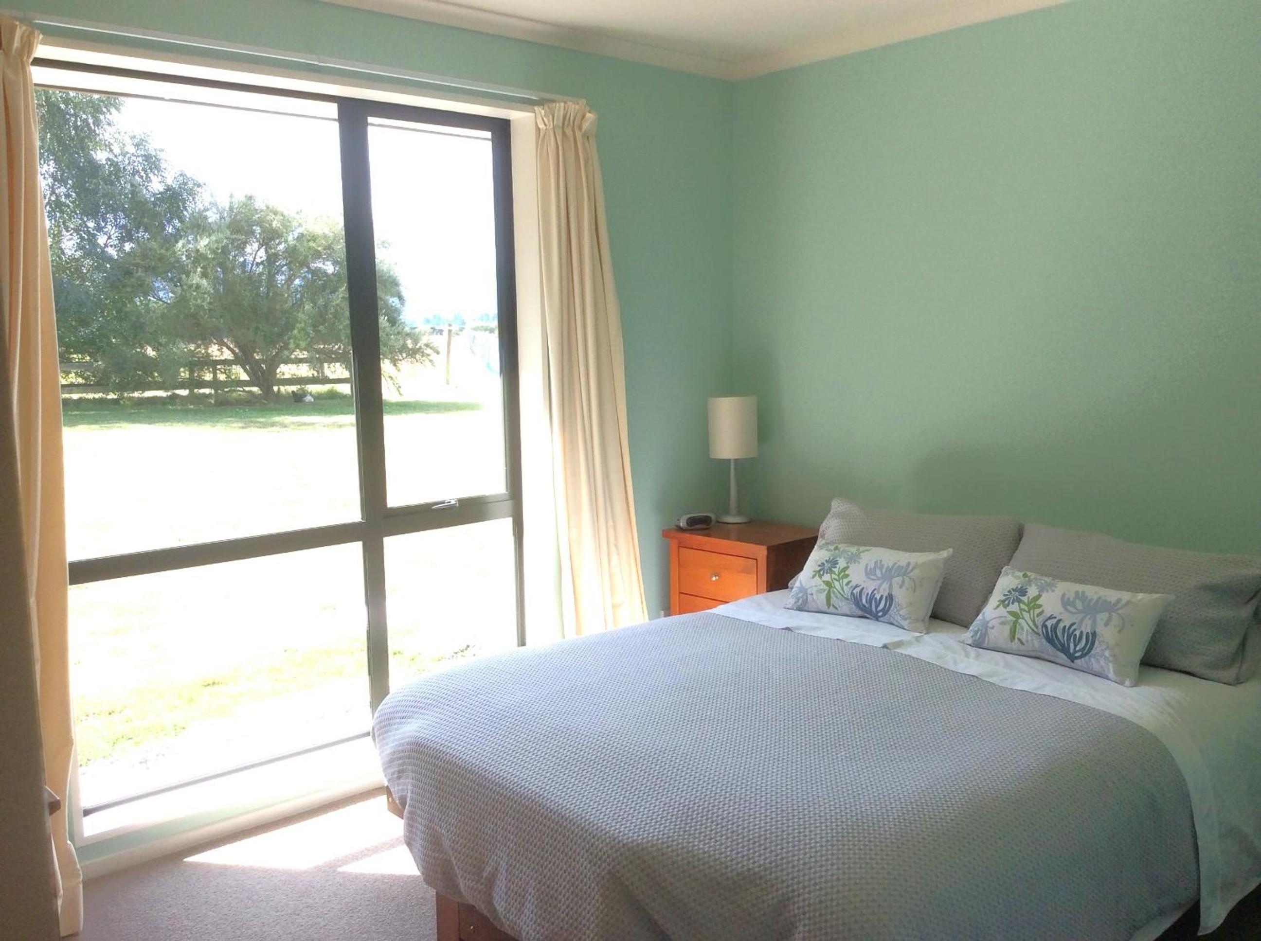 Two-Bedroom House - Photo 24