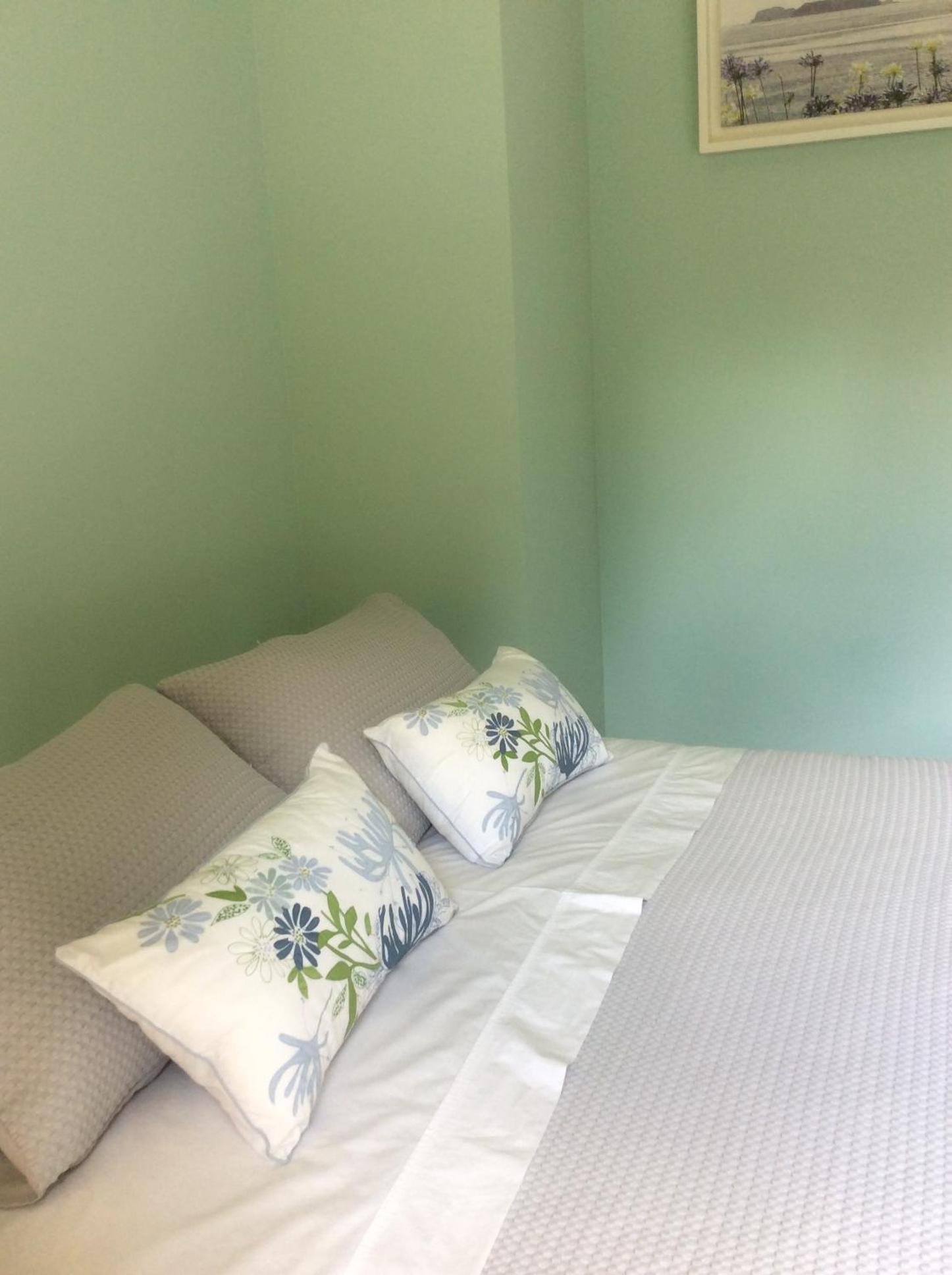 Two-Bedroom House - Photo 26