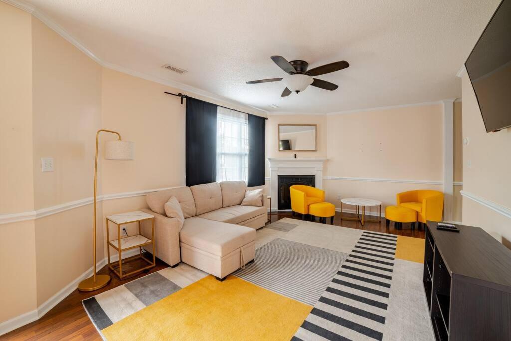 Two-Bedroom Apartment photo 3