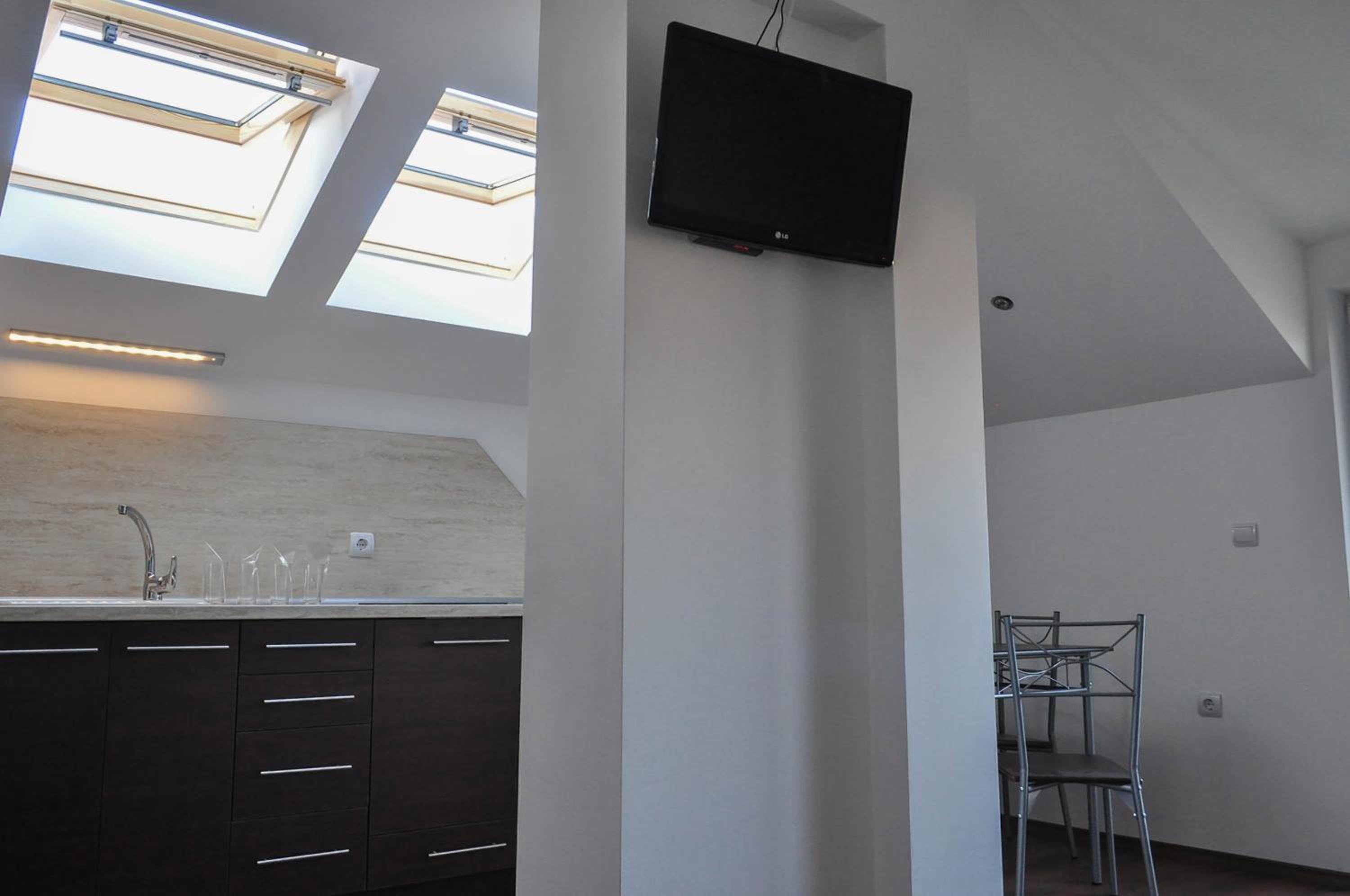 Studio Apartment photo 2