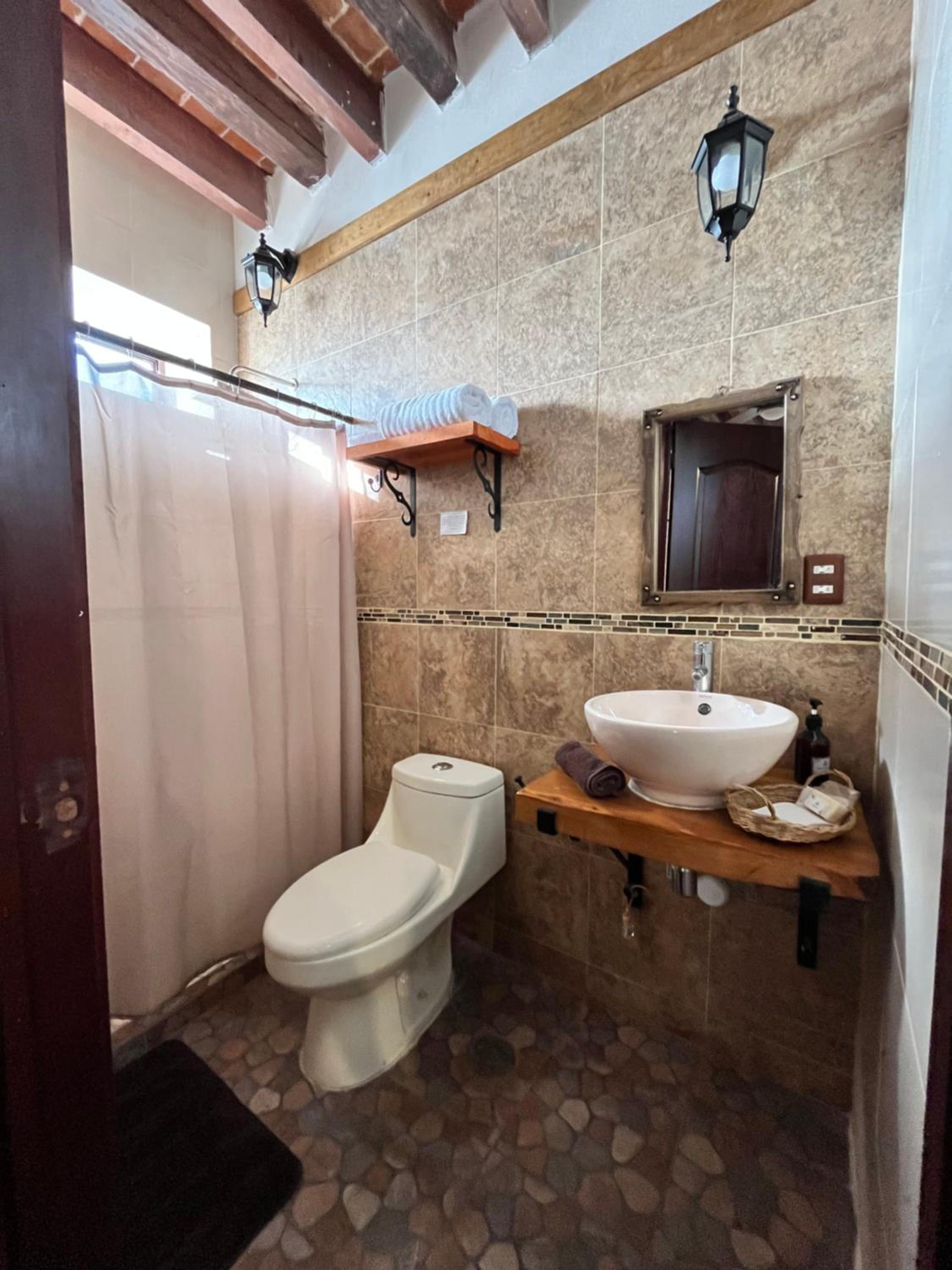 Deluxe King Room photo 2
