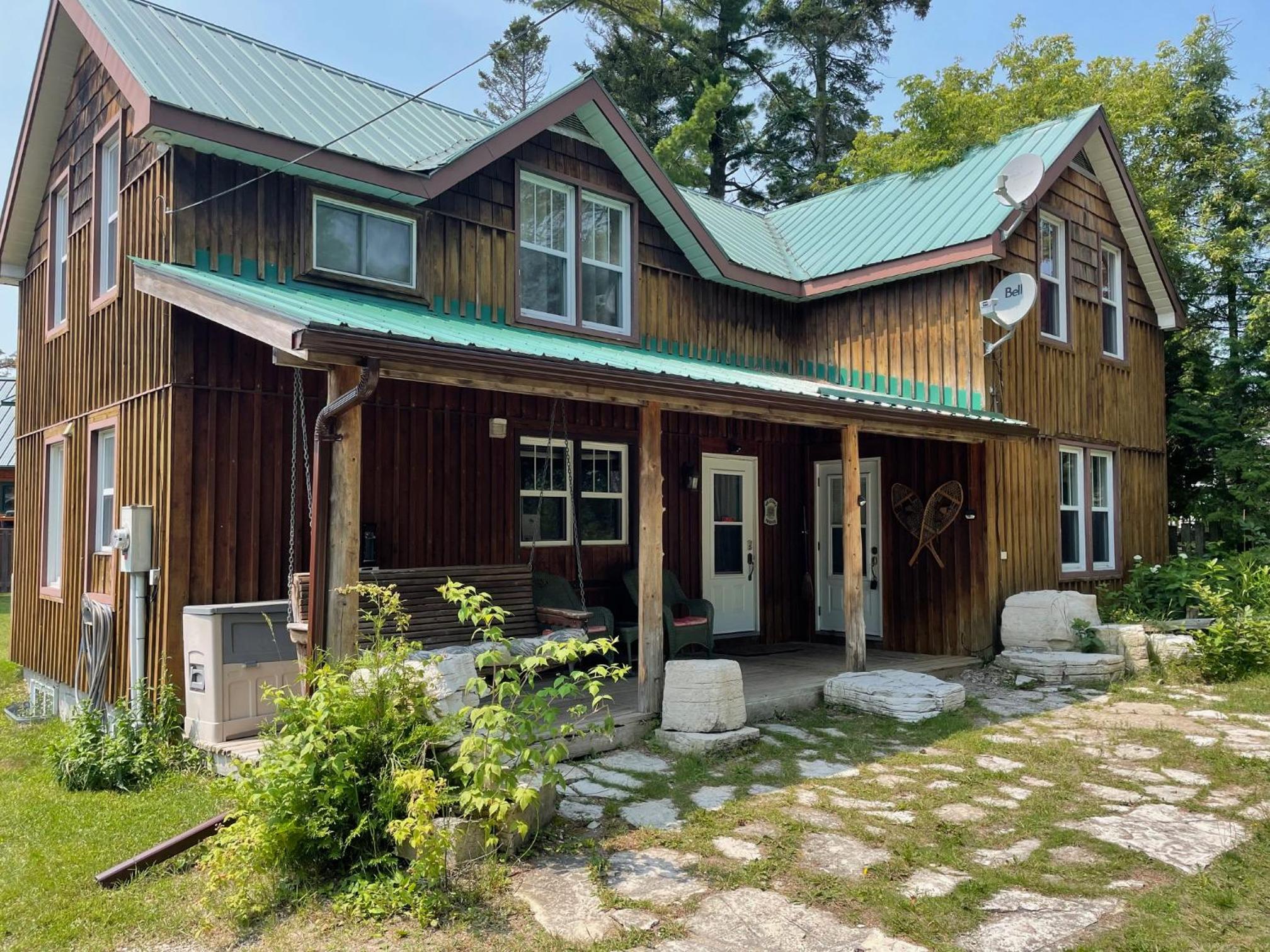 Four-Bedroom House photo 2