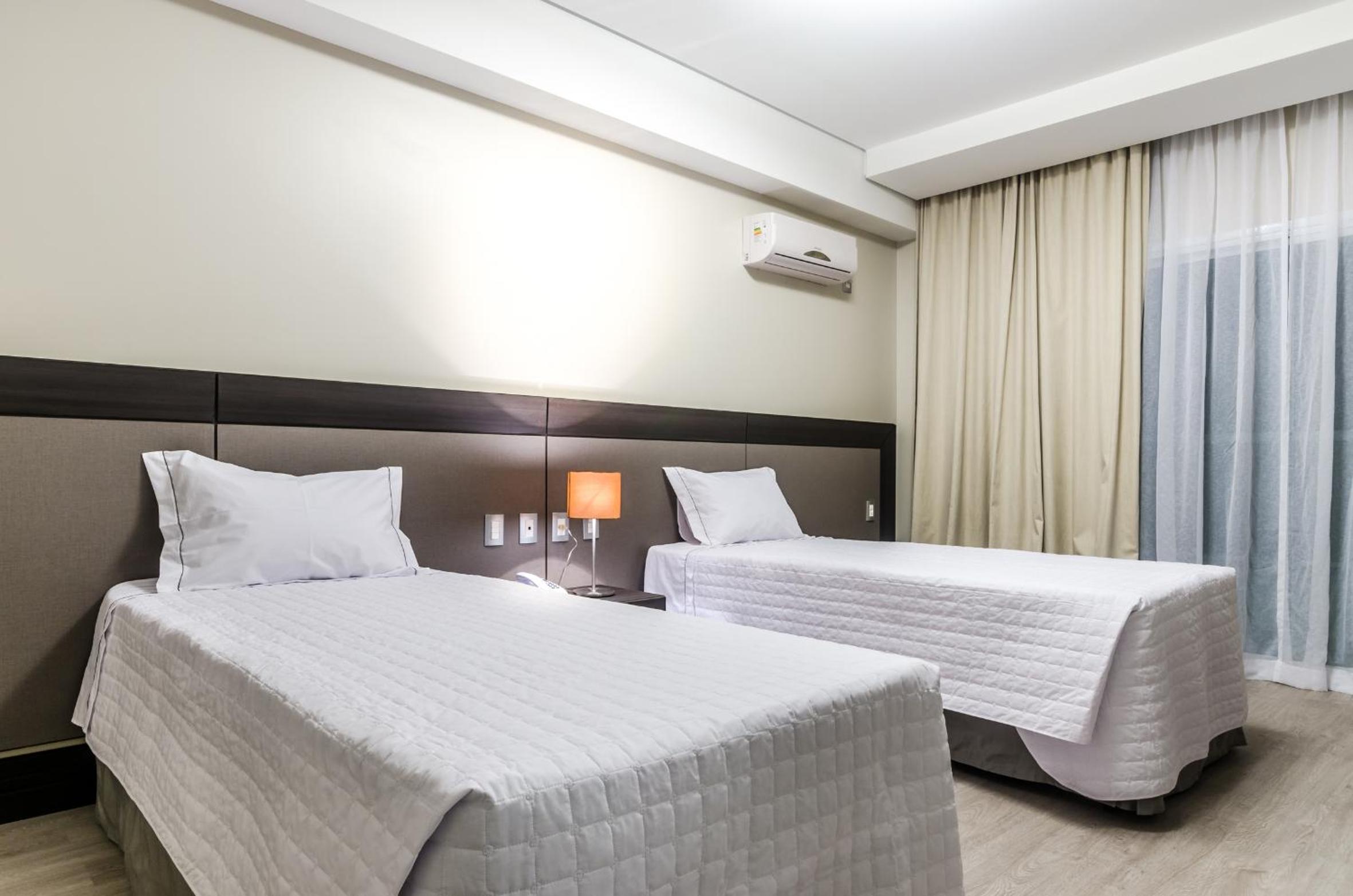 Deluxe Double or Twin Room with View - Photo 2
