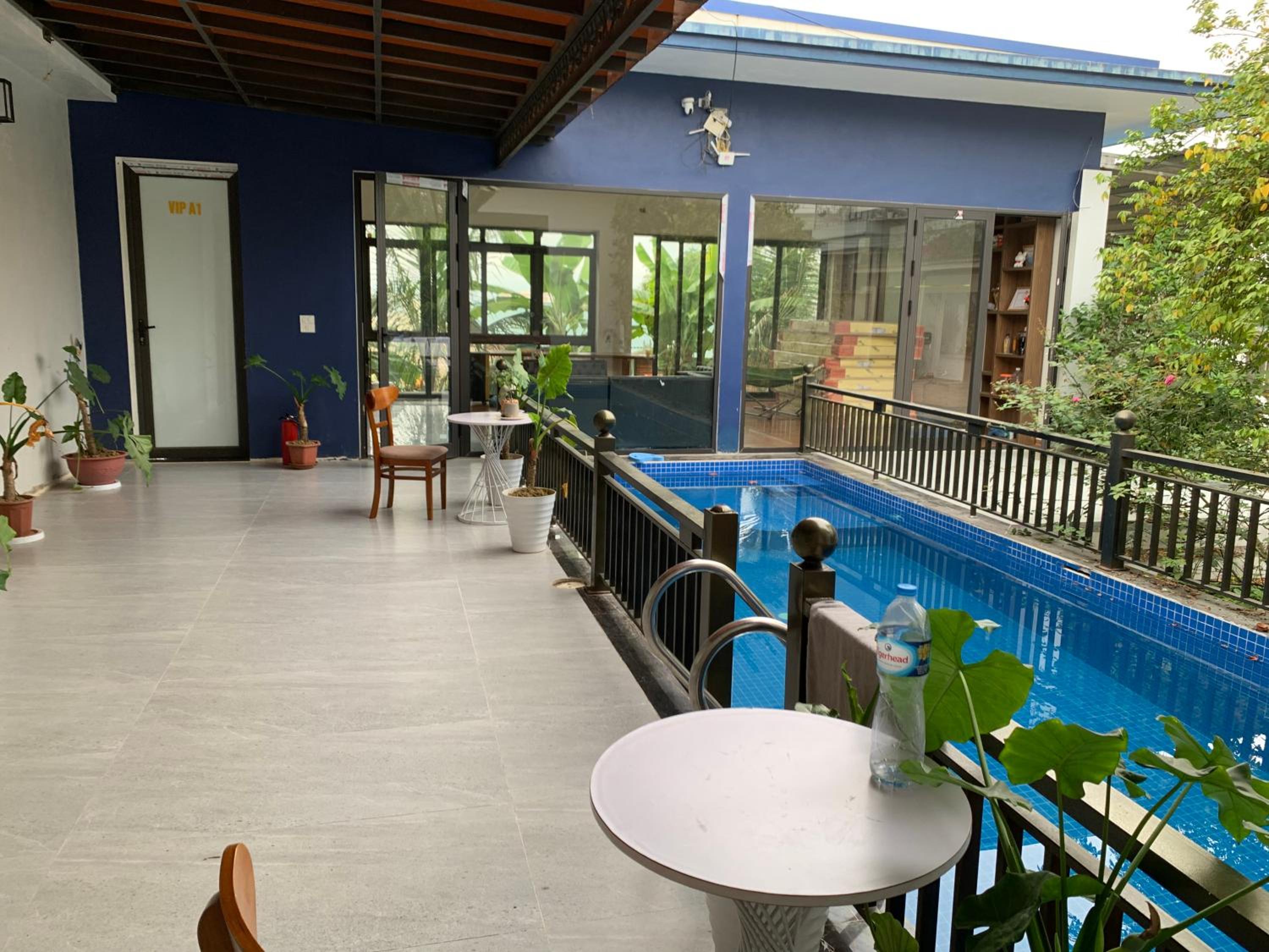 Deluxe Bungalow with Garden View photo 2