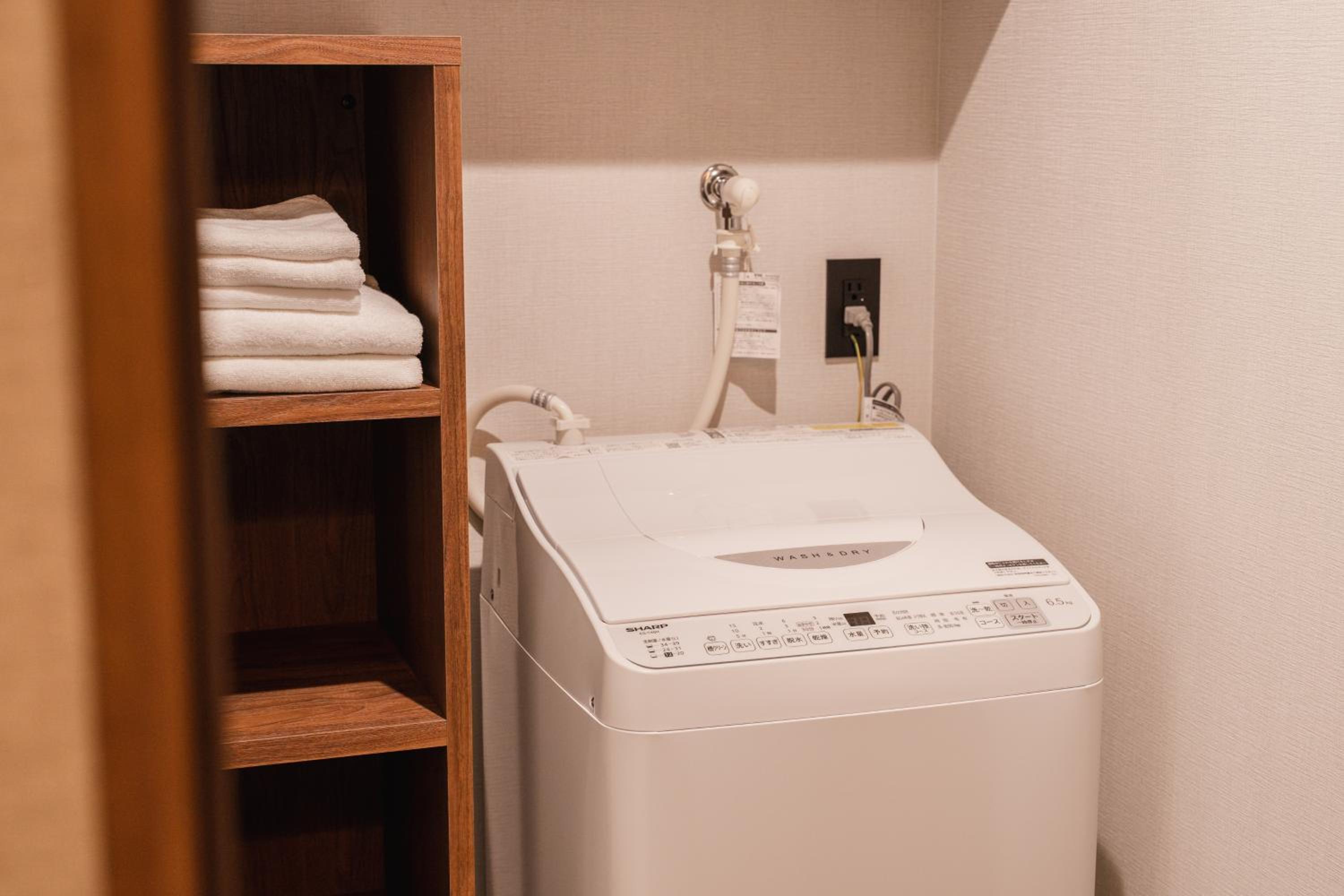 Deluxe Triple Room - Photo 36