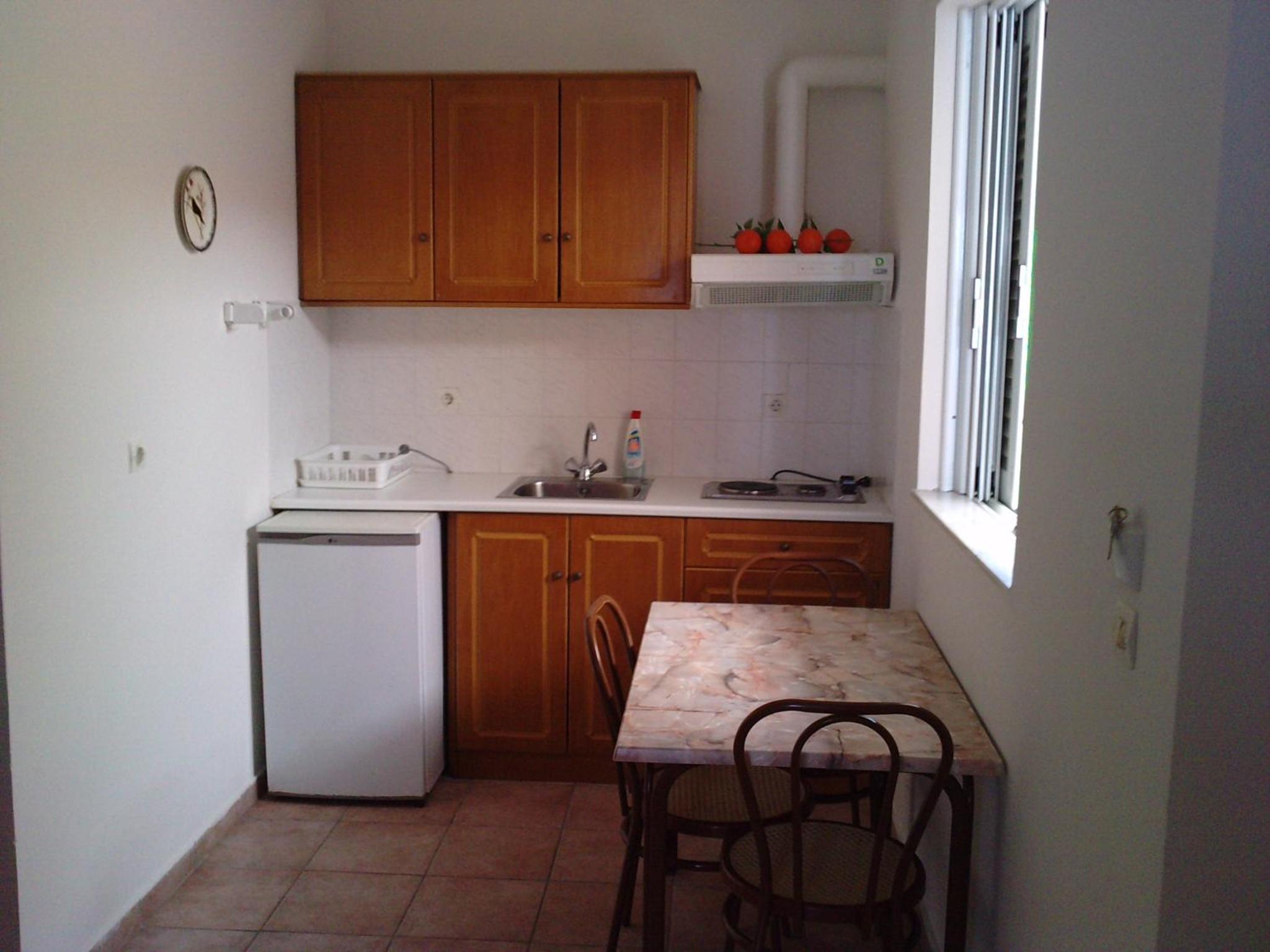 One-Bedroom Apartment - Photo 5
