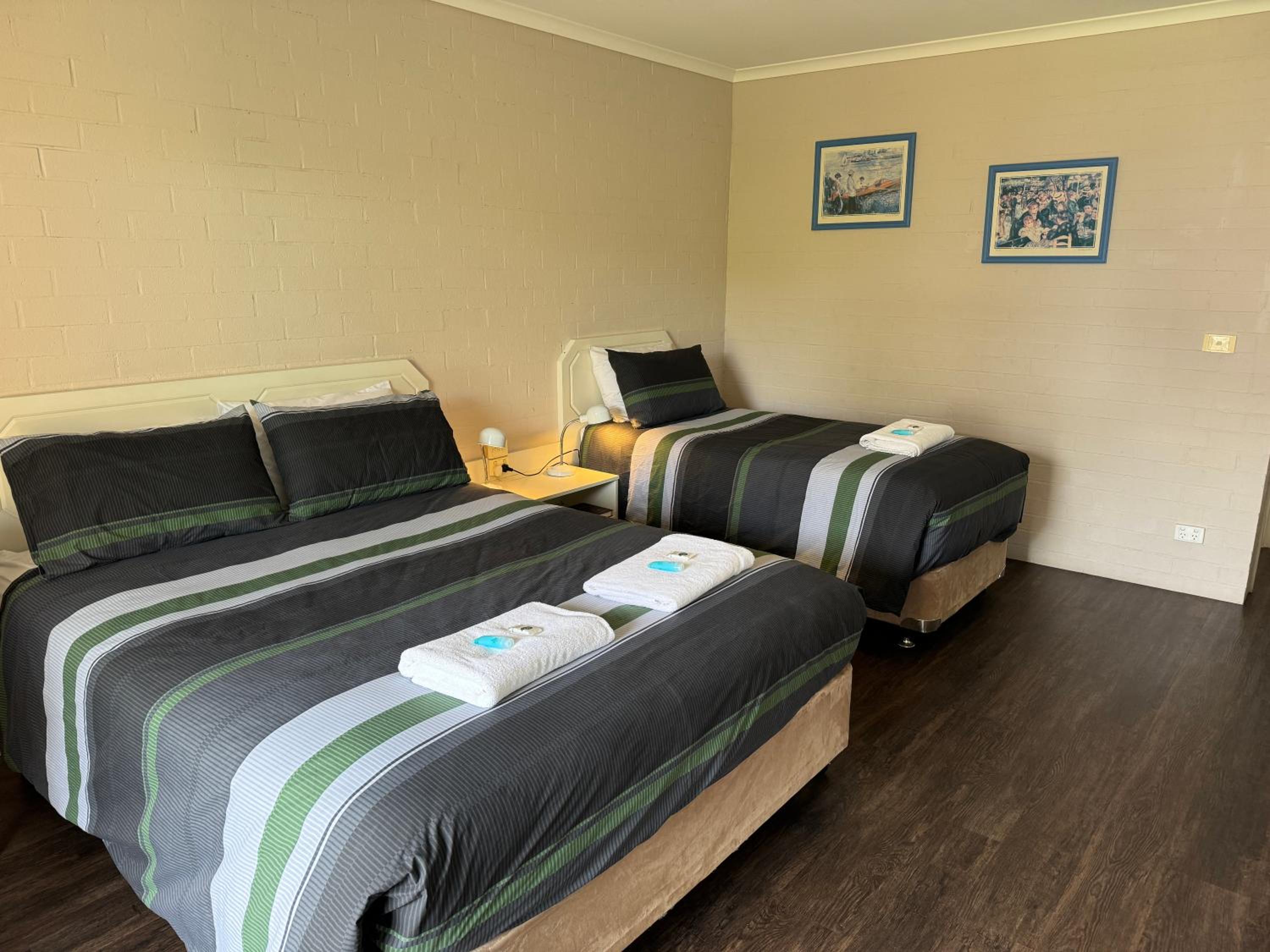 Standard Twin Room photo 1