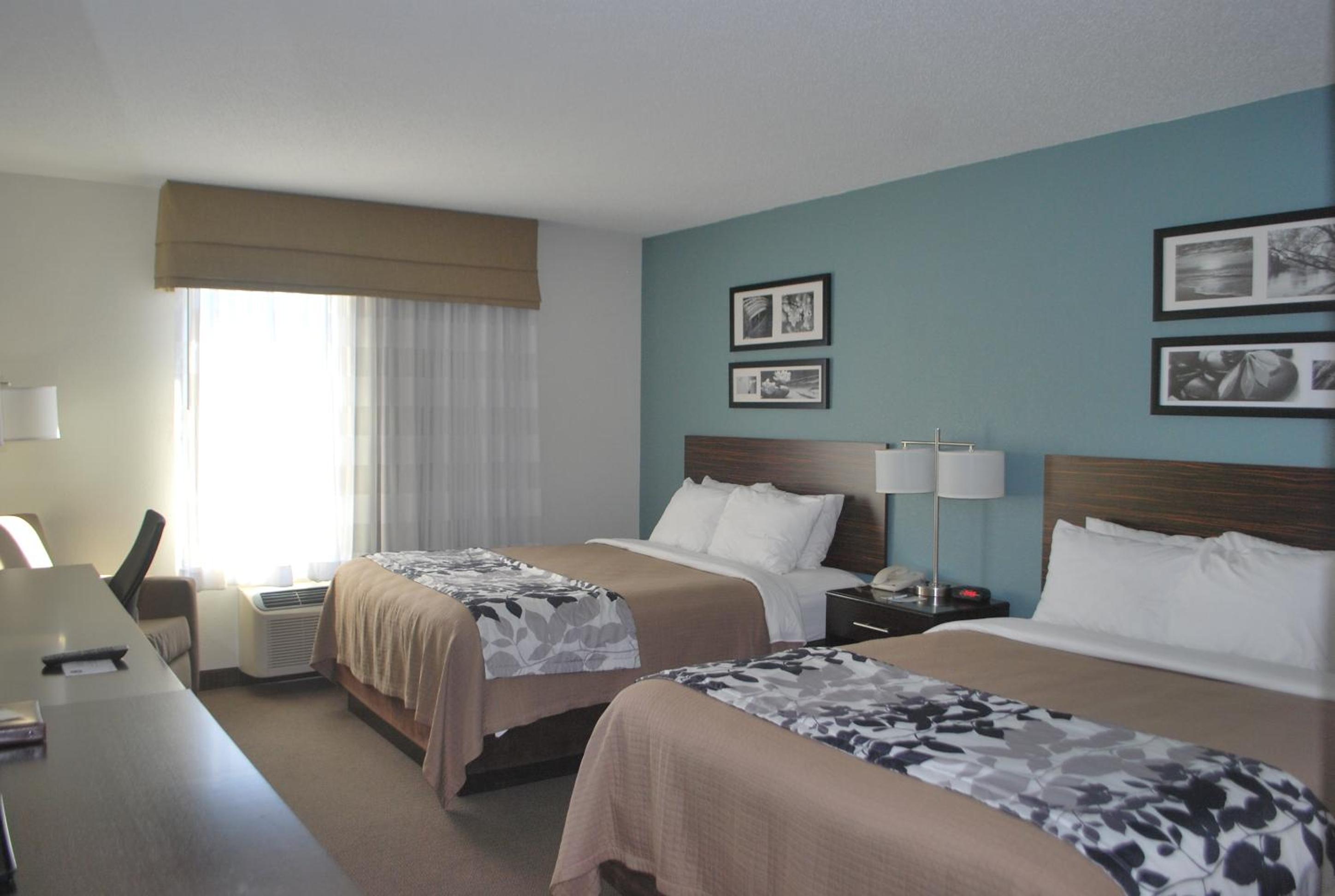 Queen Room with Two Queen Beds - Non-Smoking
