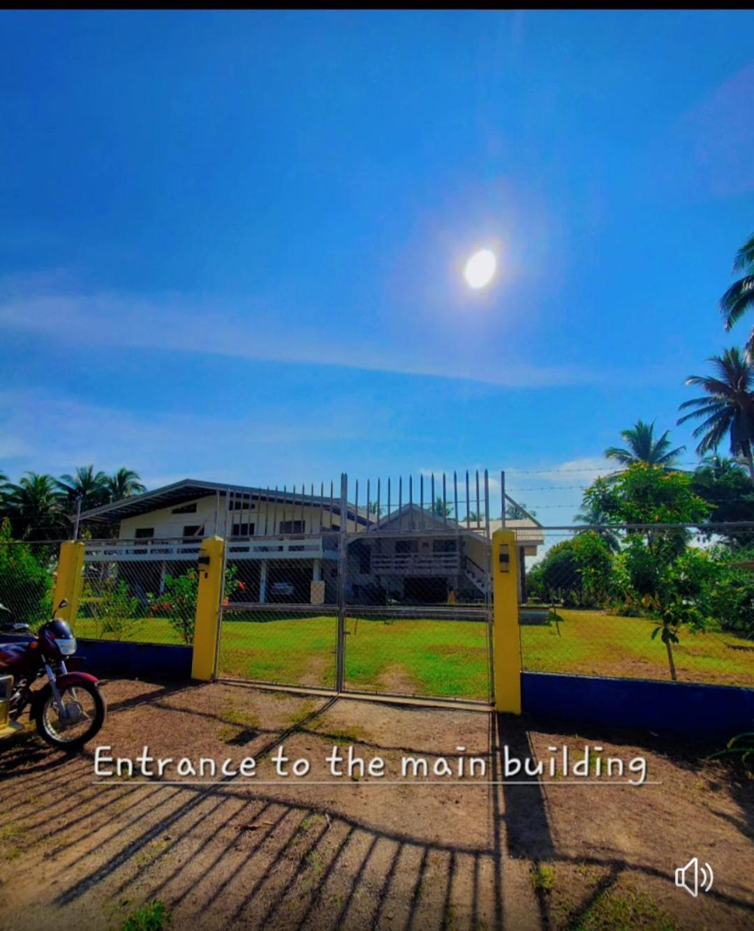 Villa - Beach Front - Photo 7