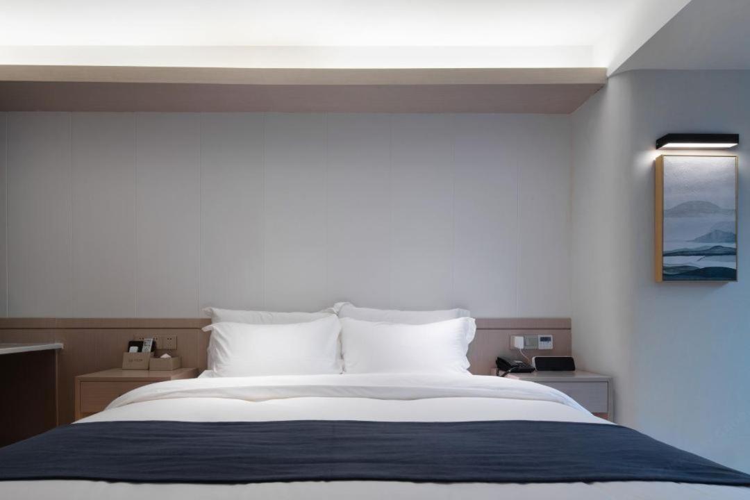 Elegant king Room photo 3