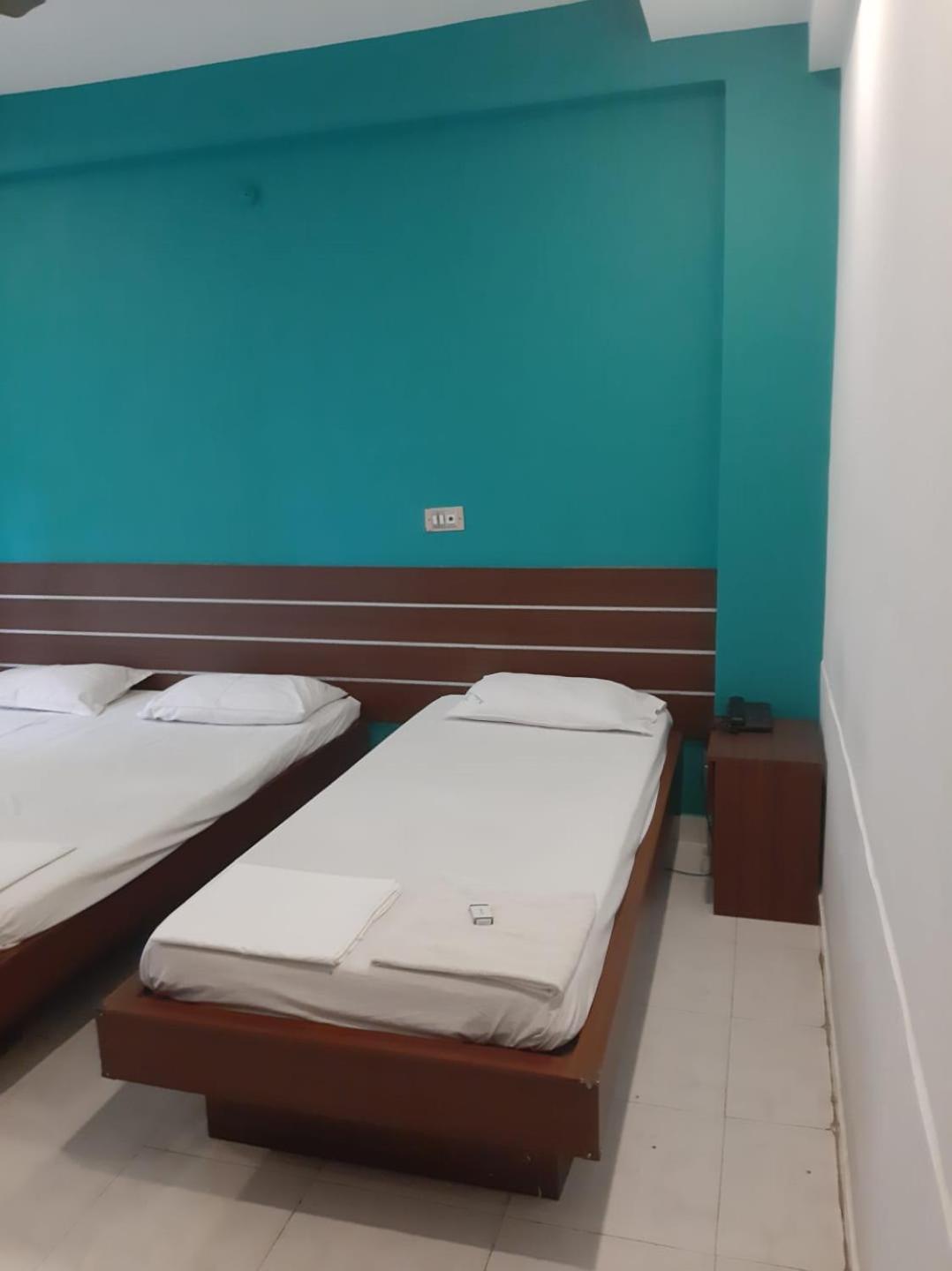 Executive Double Room - A/C - Photo 10