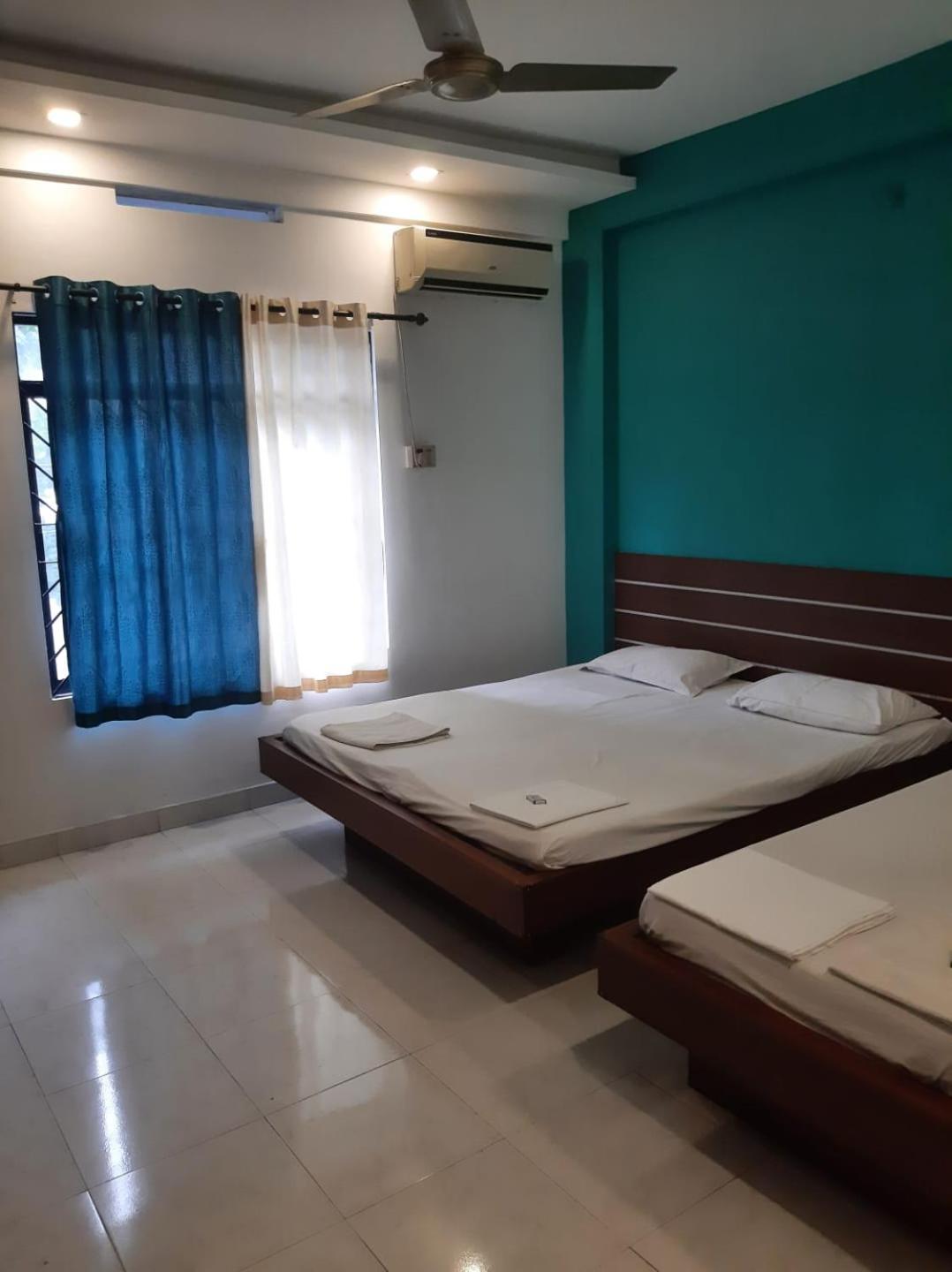 Executive Double Room - A/C - Photo 7