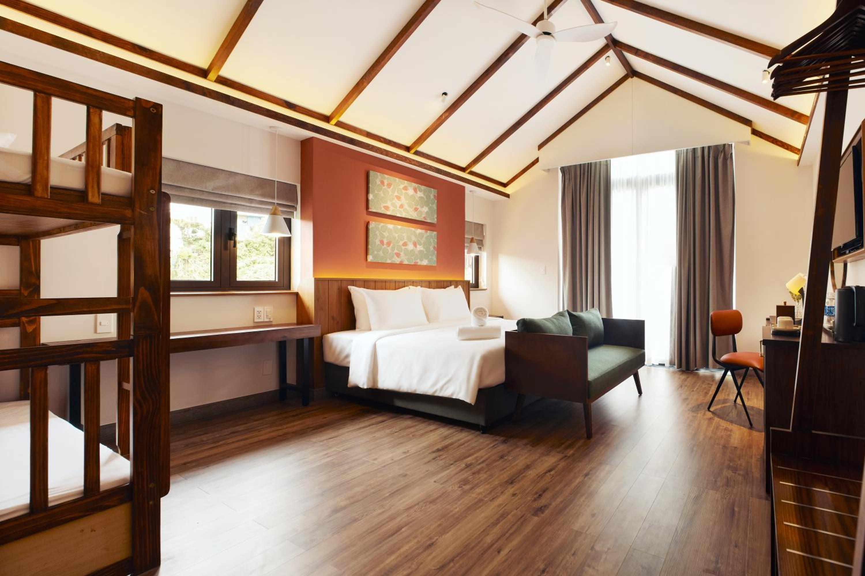 Family Suite - Photo 10