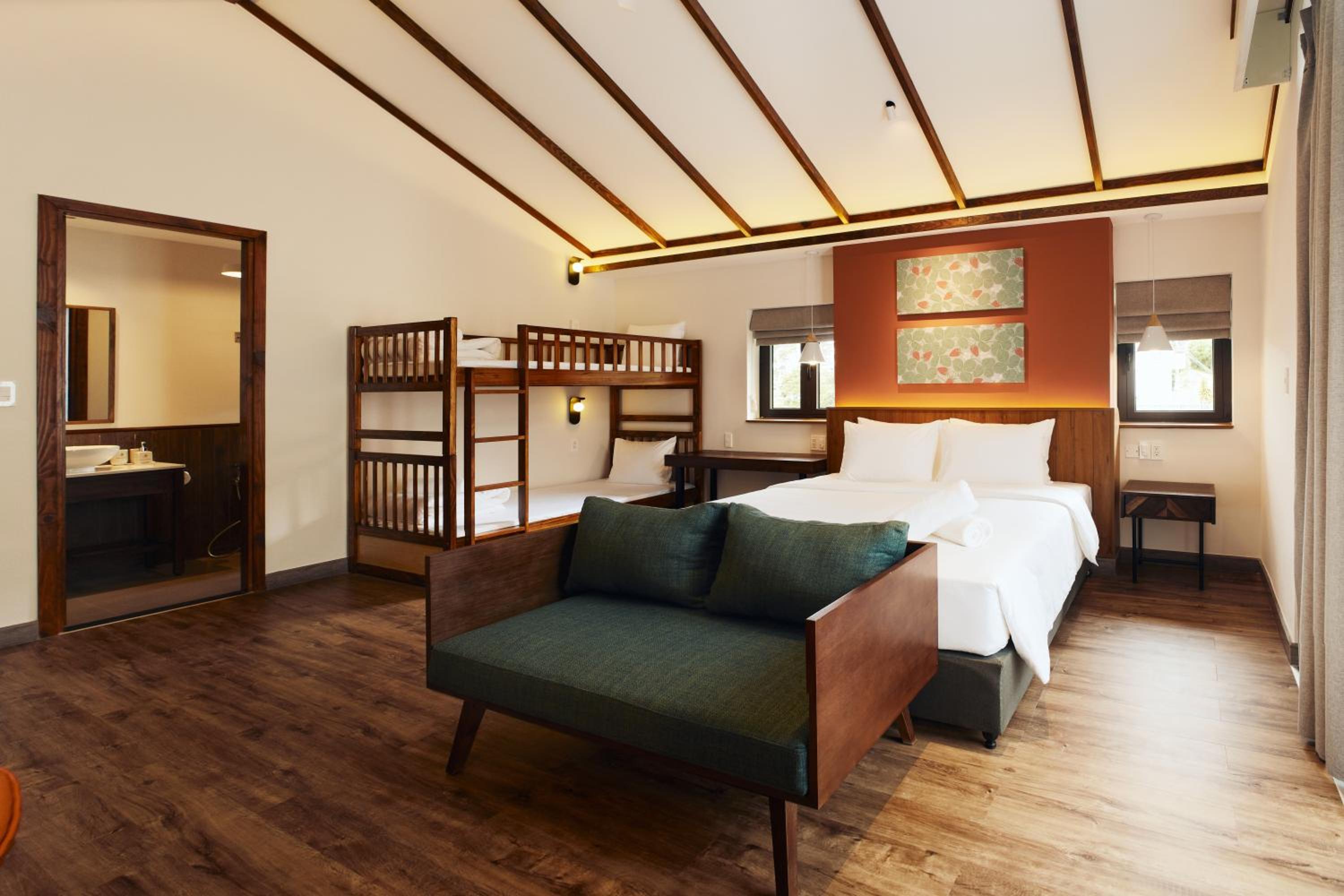 Family Suite - Photo 7