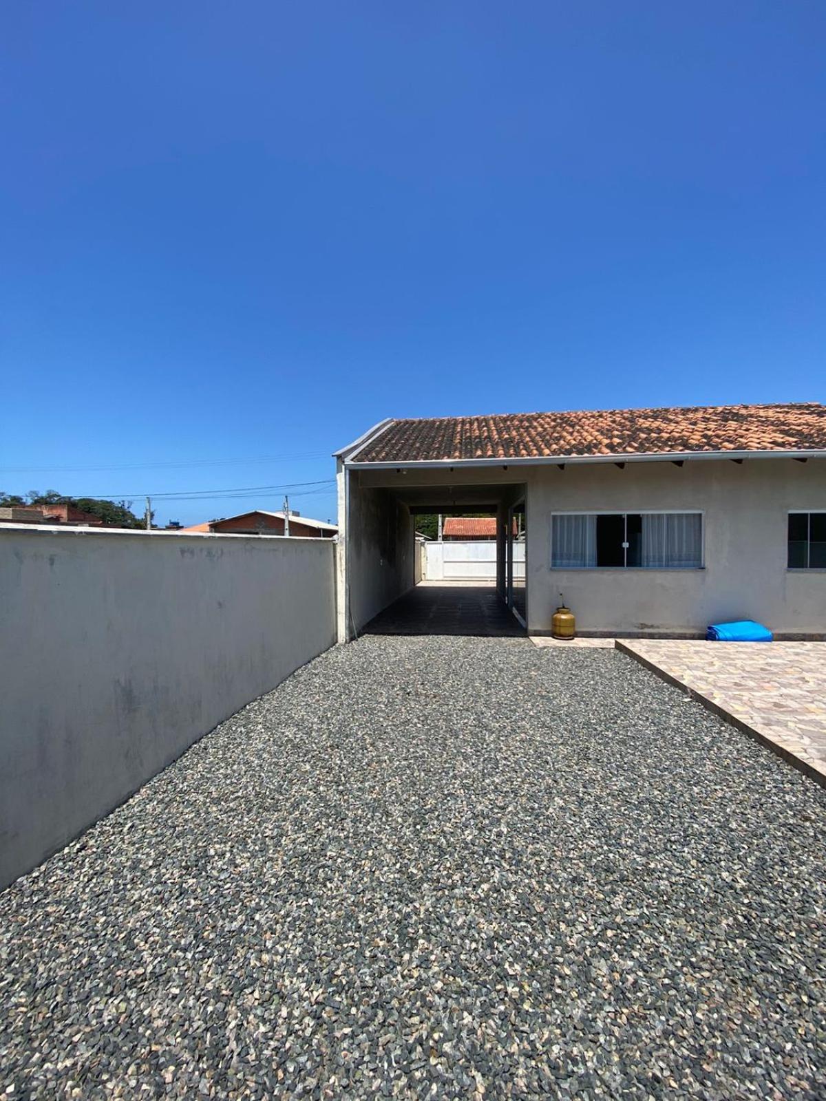 Three-Bedroom House photo 2