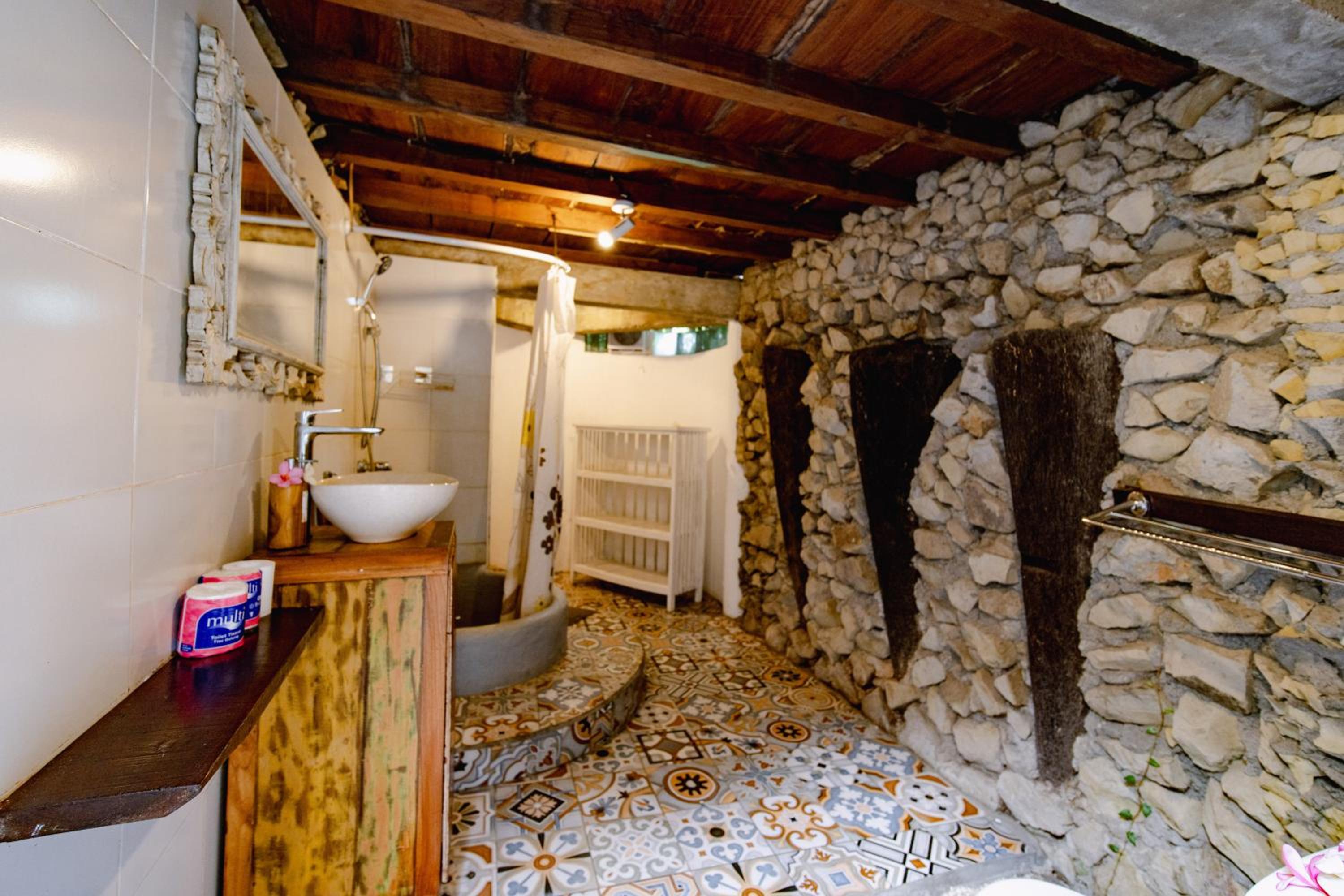 One-Bedroom Chalet - Photo 5
