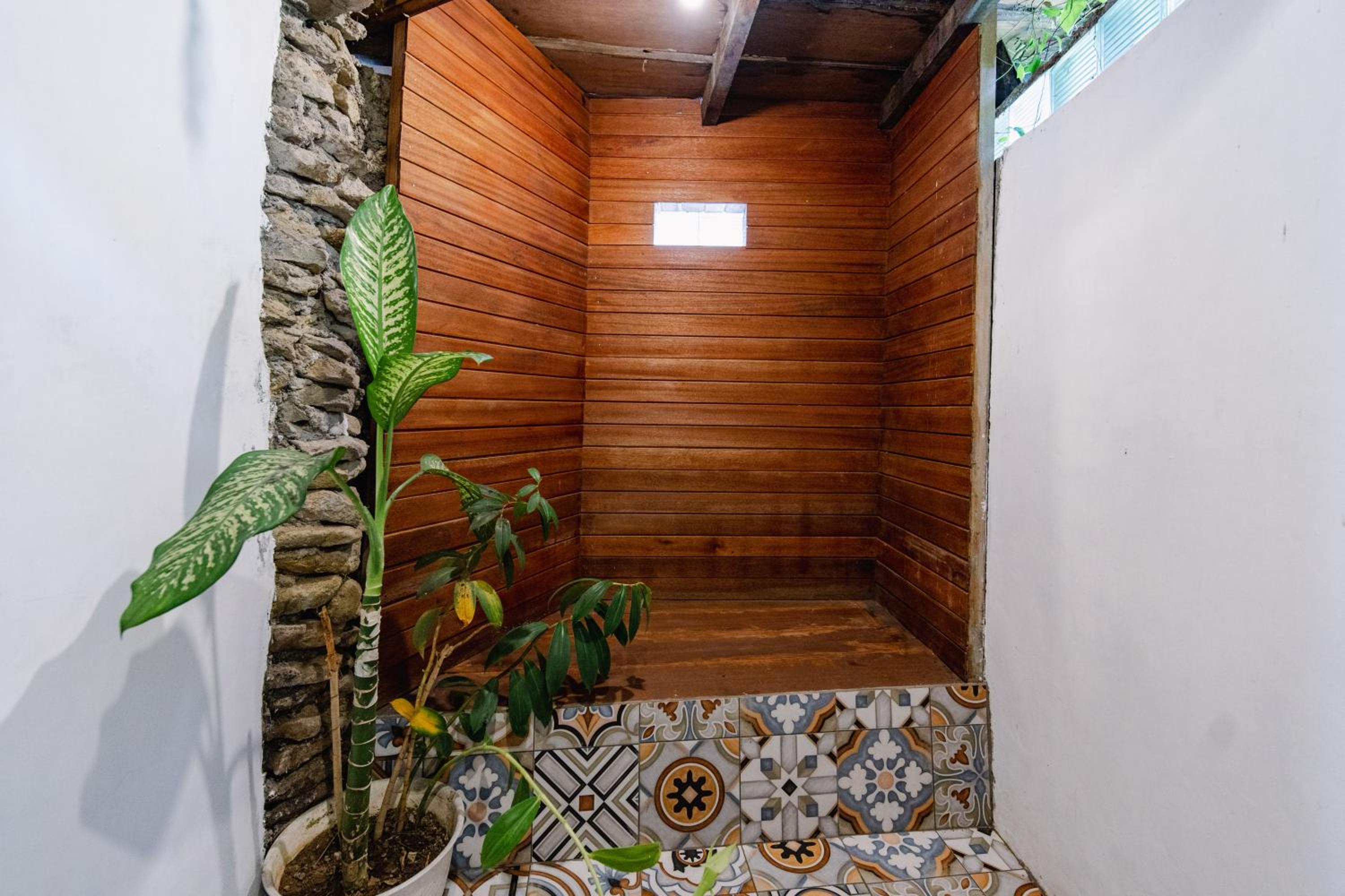 One-Bedroom Chalet - Photo 10