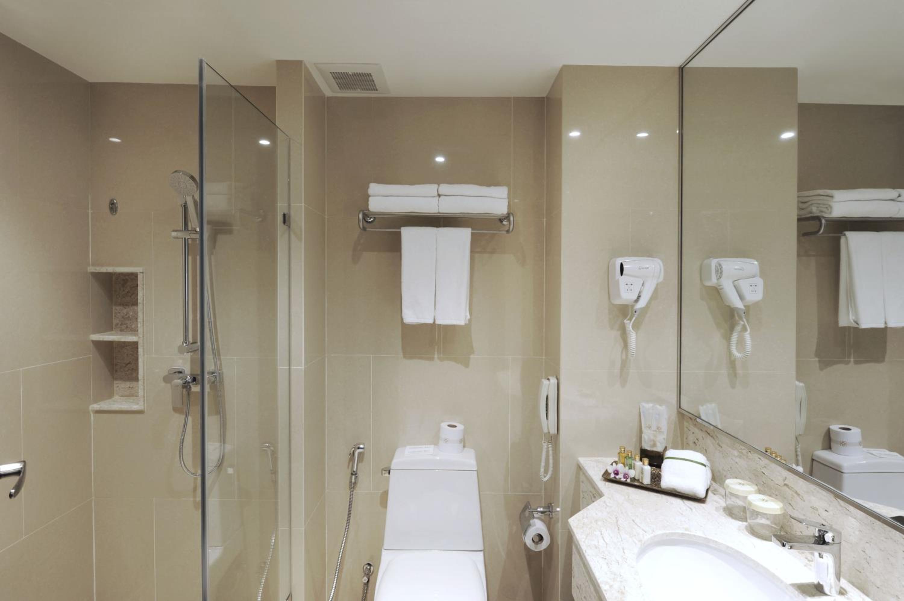 Superior Double or Twin Room with City View Superior Double or Twin Room with City View