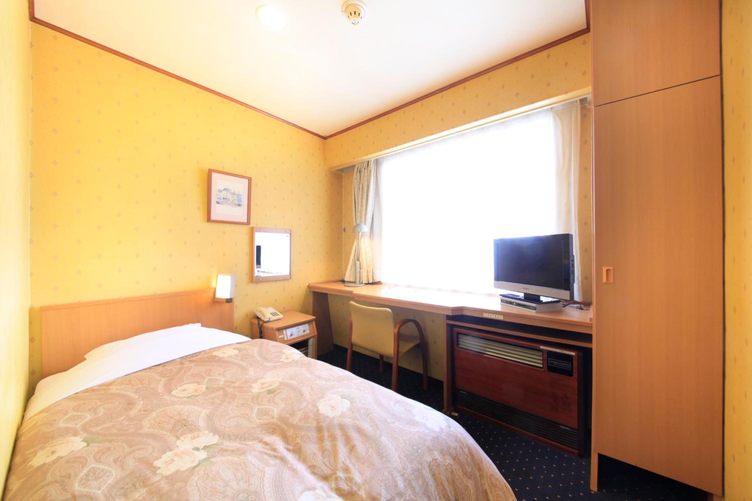Room Selected at Check In - Non-Smoking photo 3