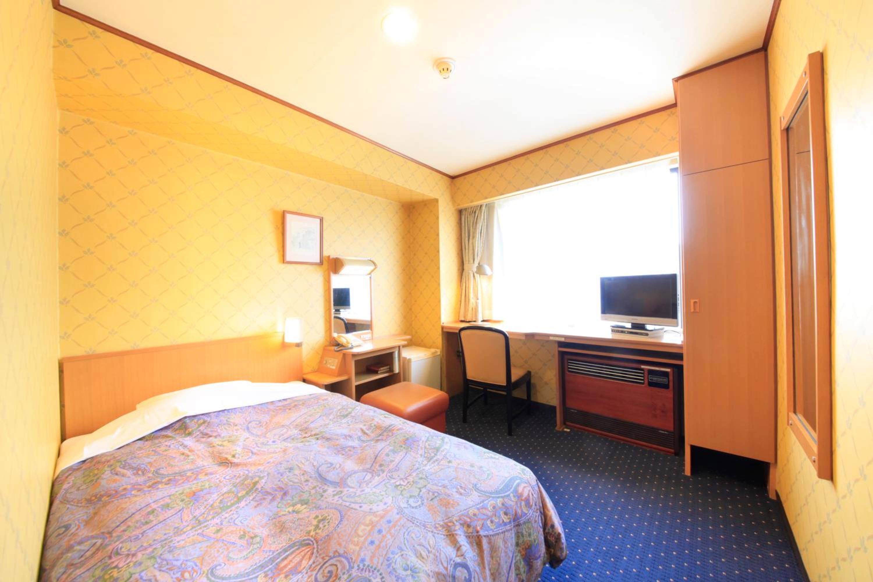 Double Room with Small Double Bed - Non-Smoking photo 1