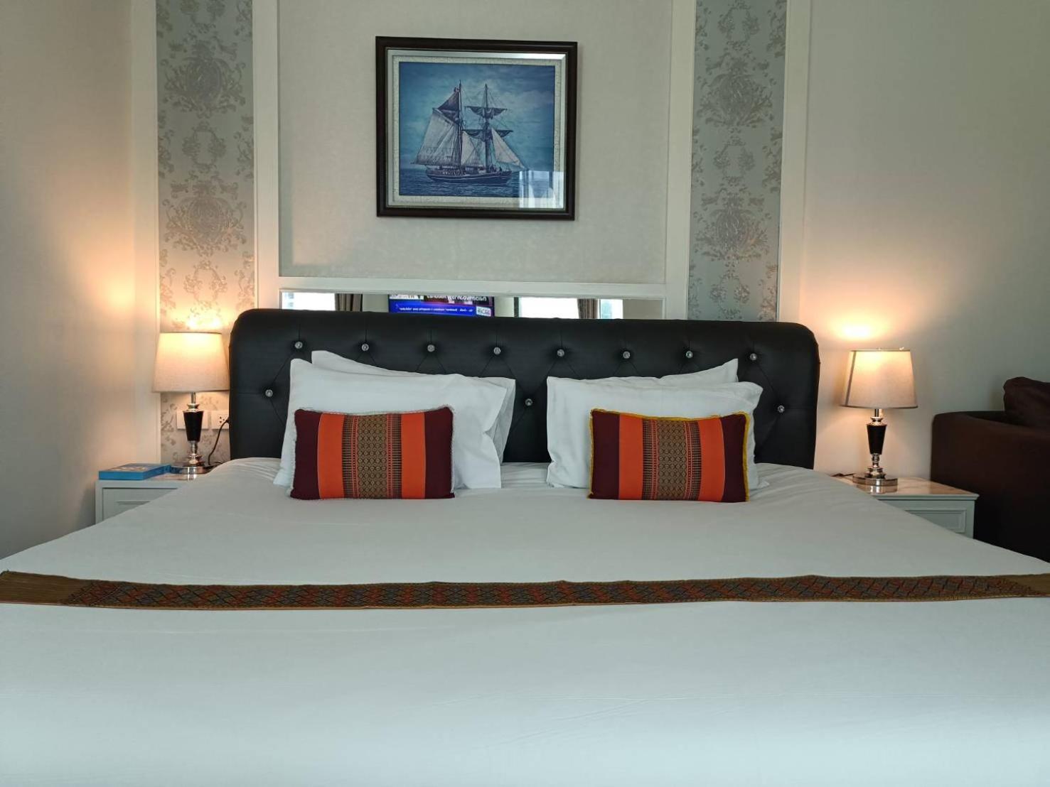 Double Room with Pool View