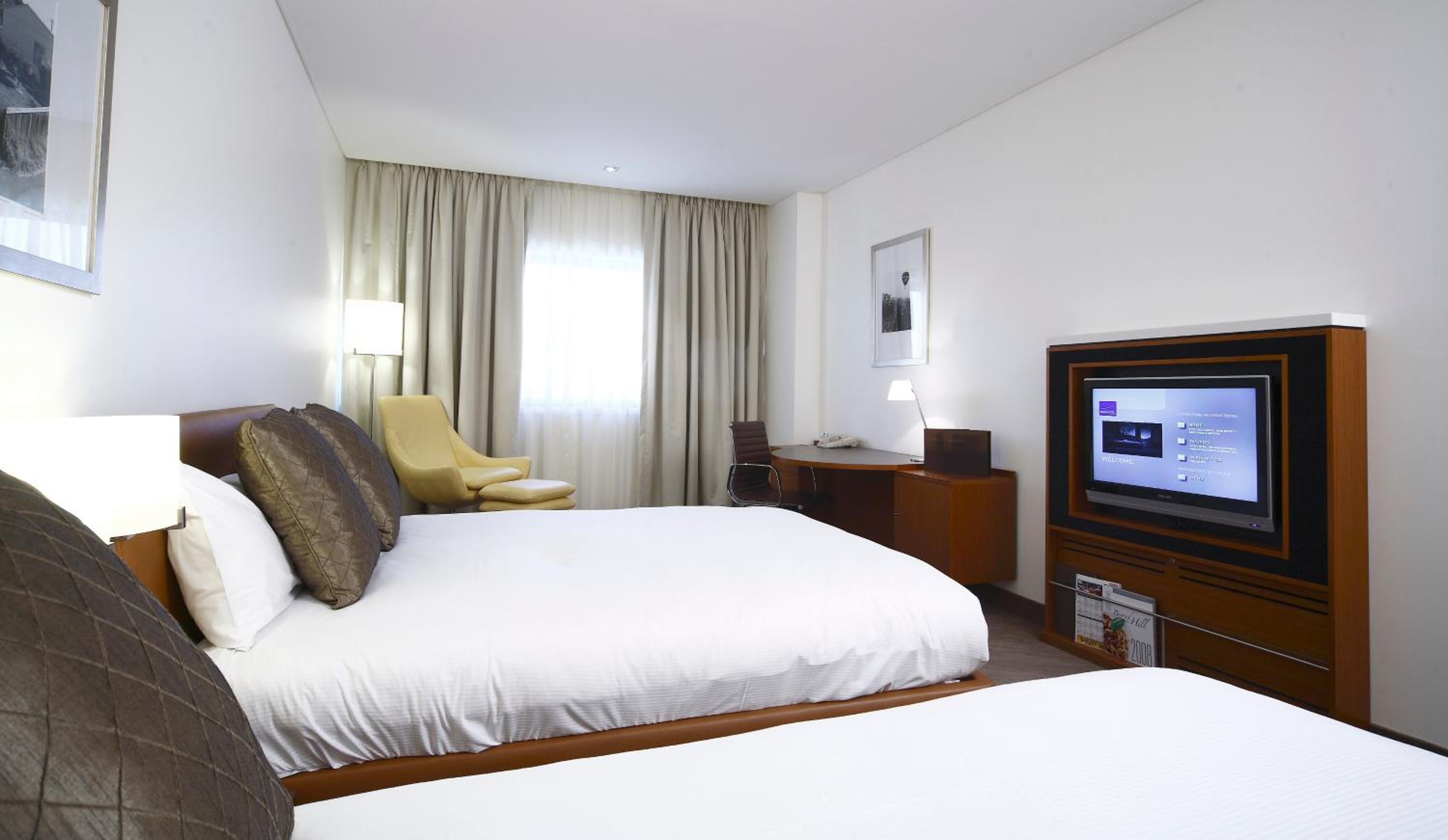 Standard Double Room with Two Double Beds - Photo 3