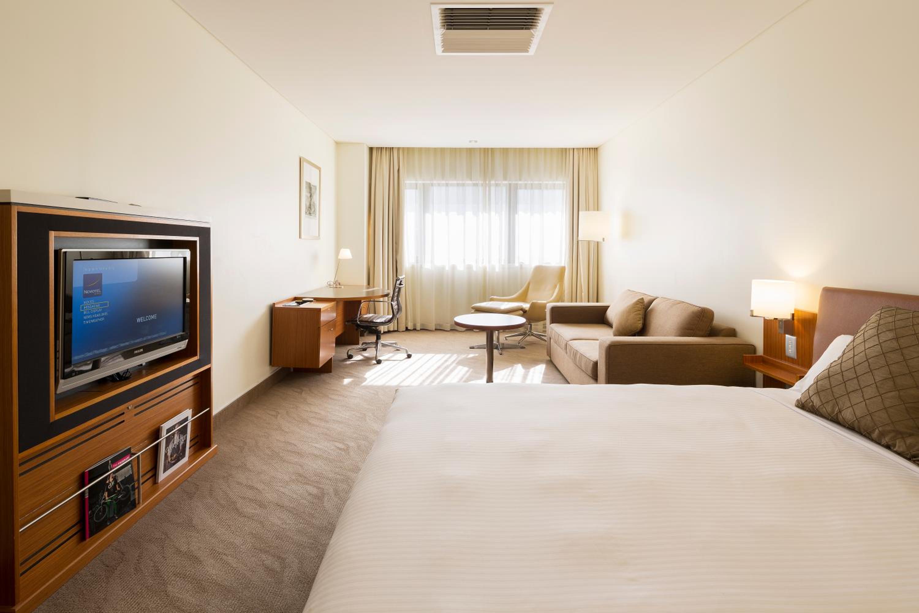 Standard Queen Room - Photo 9