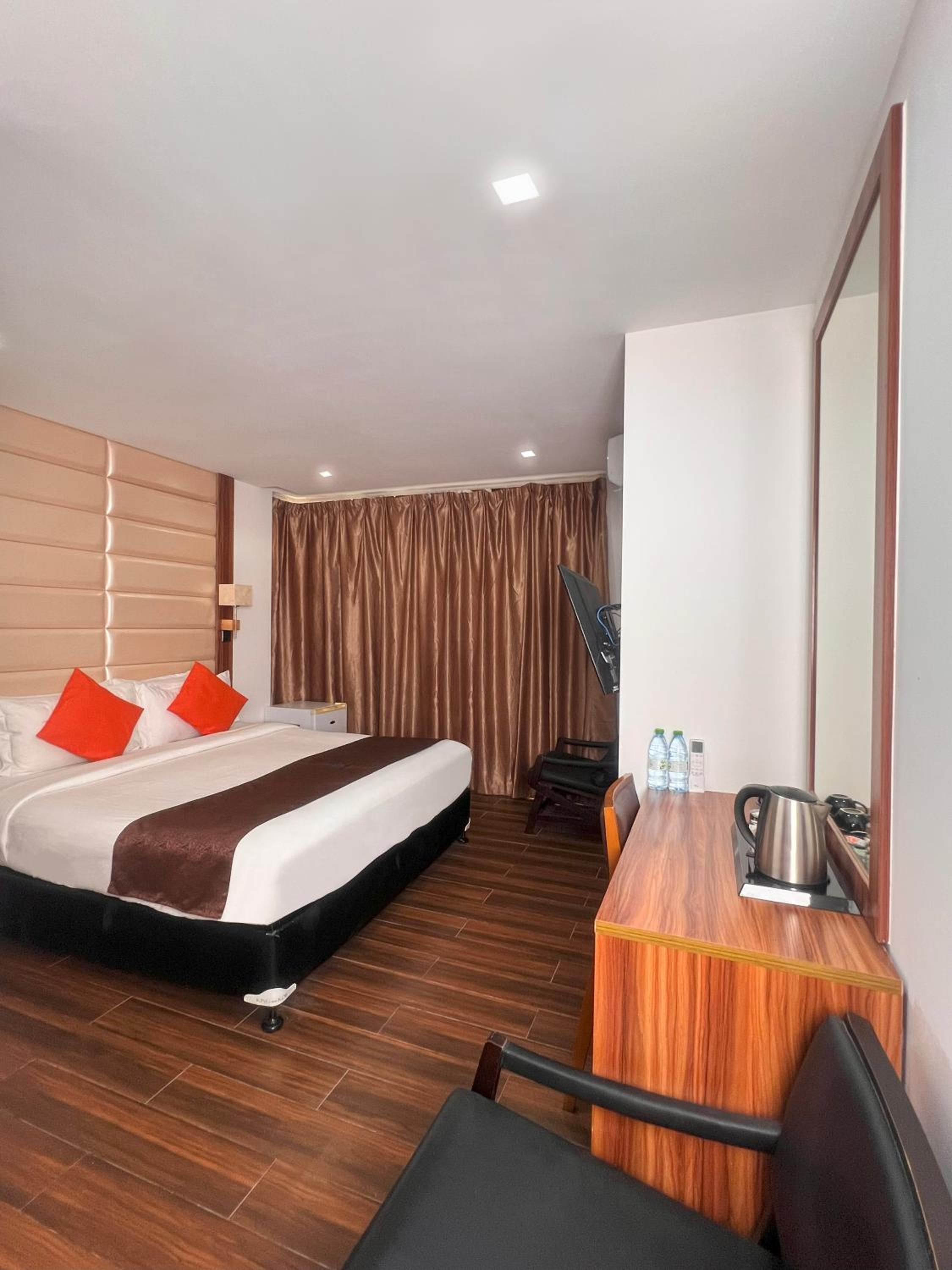 Superior Suite (10% Off On Food & Beverage)