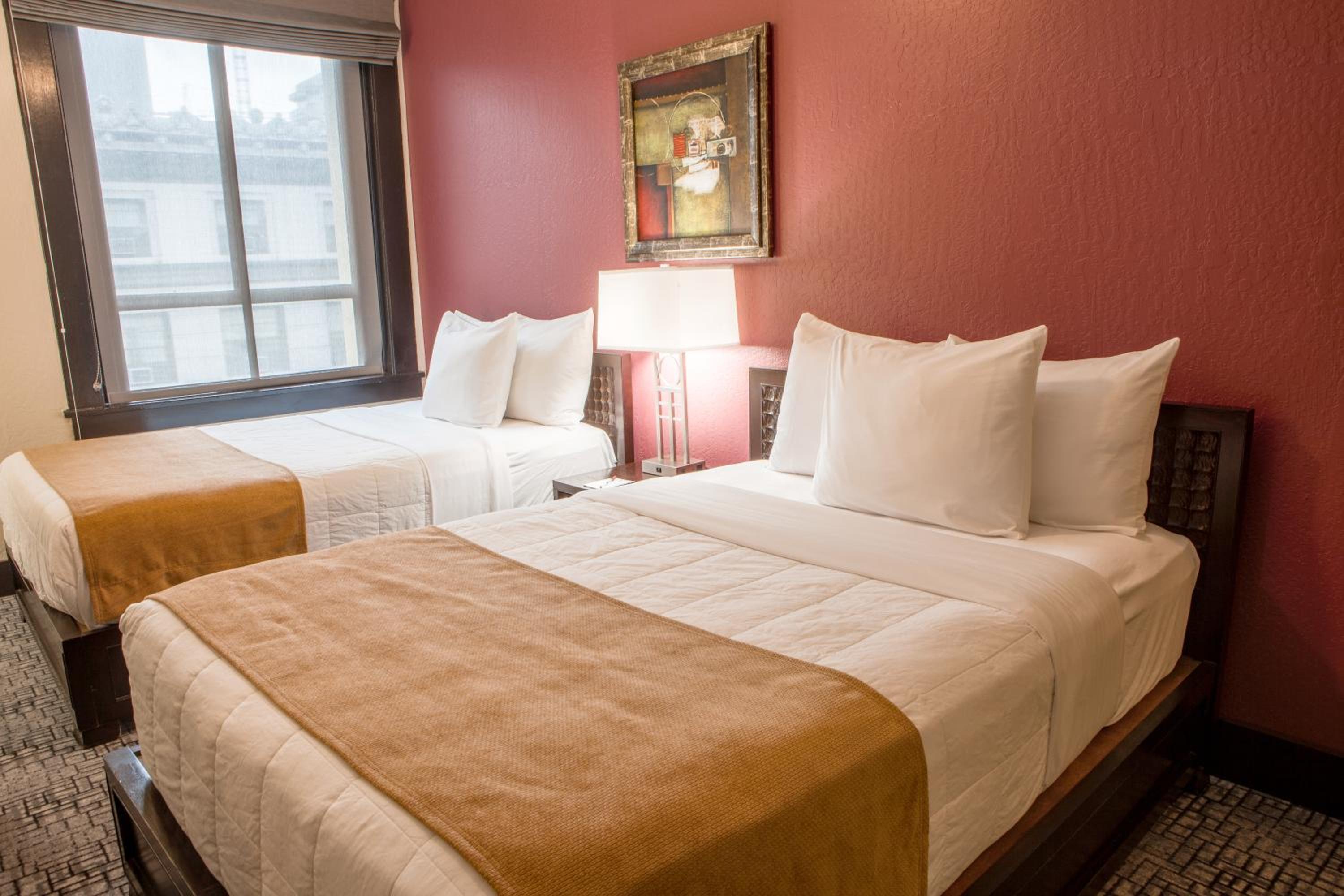 Standard Double Room With Two Full Beds - Photo 4