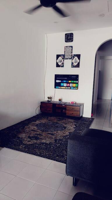 Four-Bedroom House photo 2