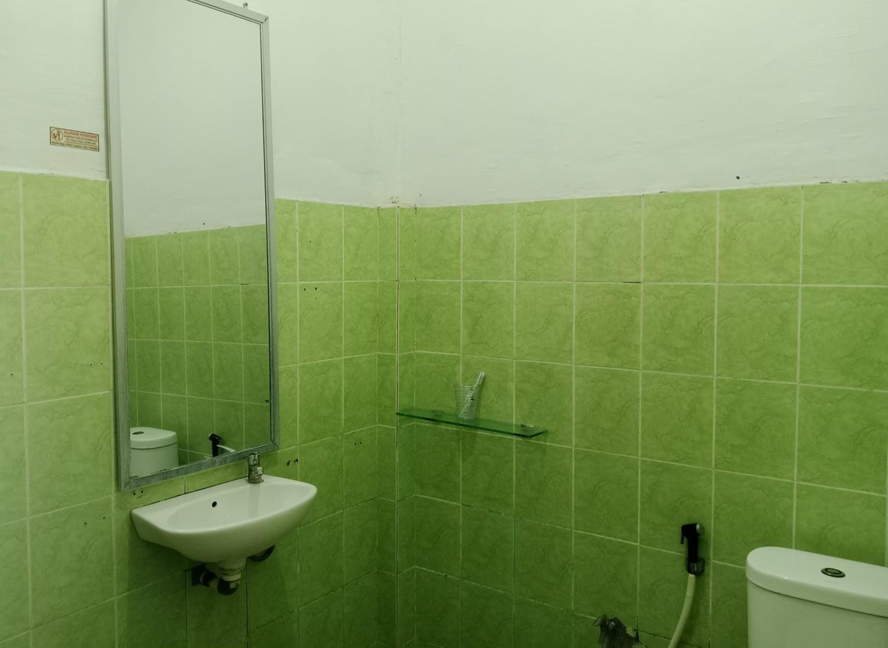 Standard Twin Room - Photo 6