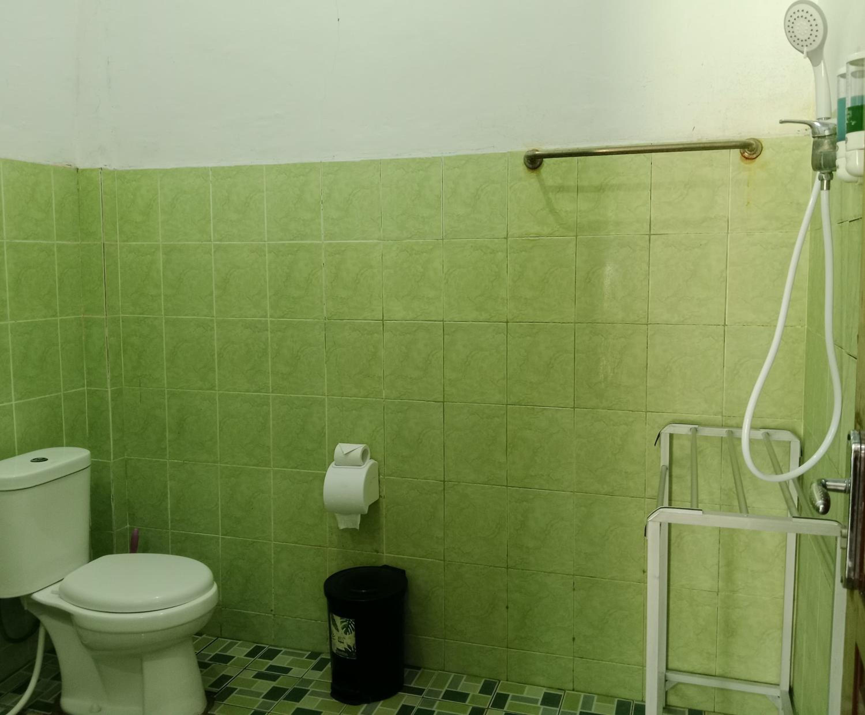 Standard Twin Room - Photo 5