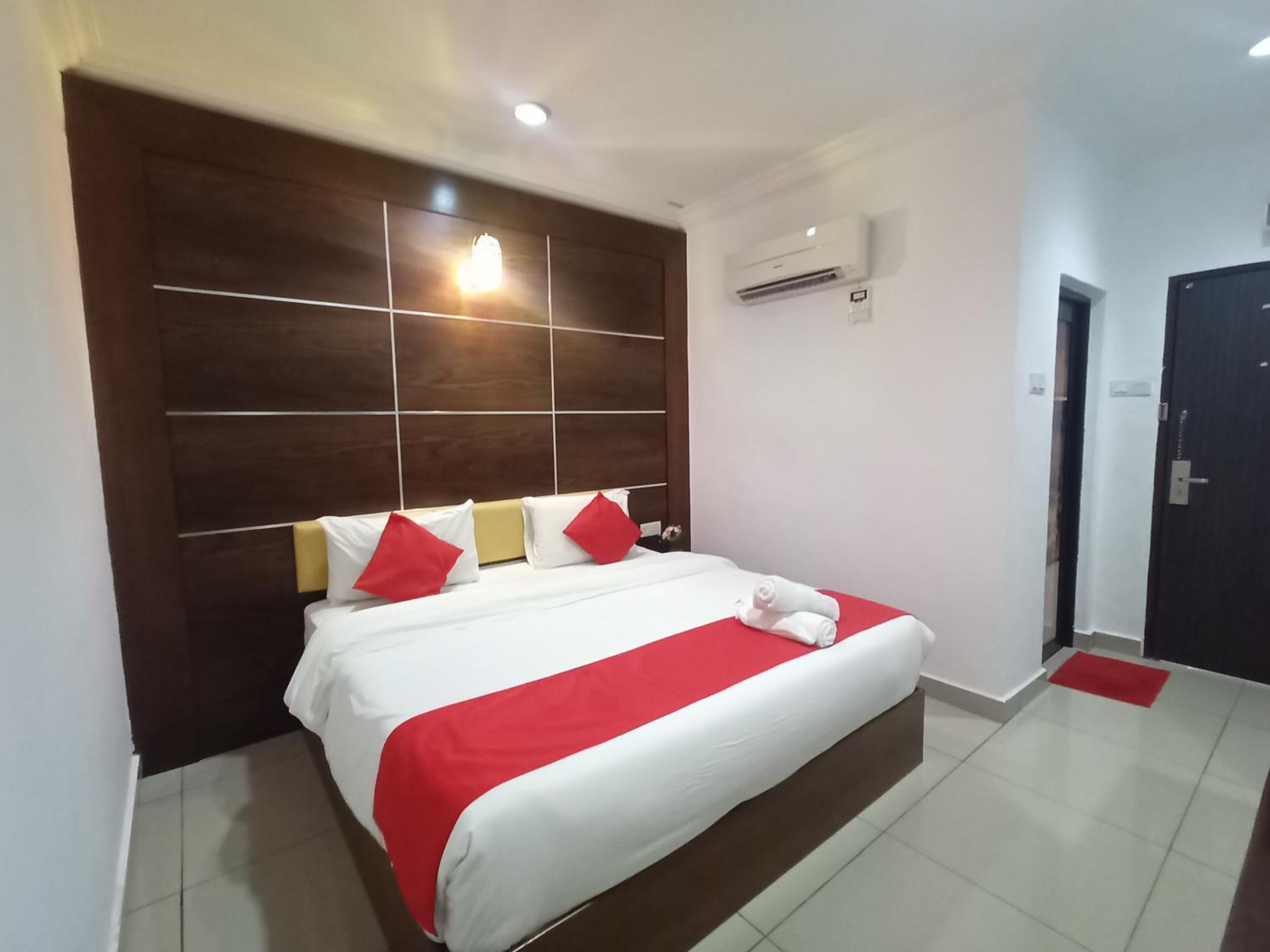 Standard King Room