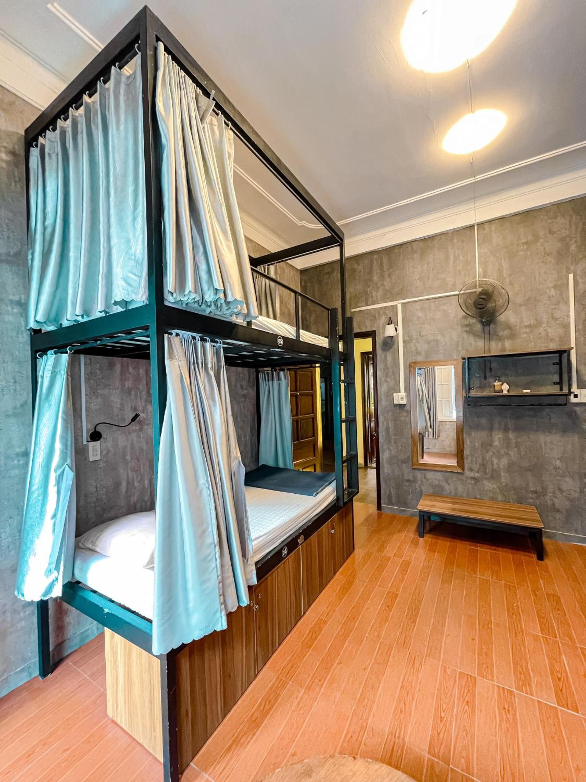 Bed in 6-Bed Mixed Dormitory Room photo 1