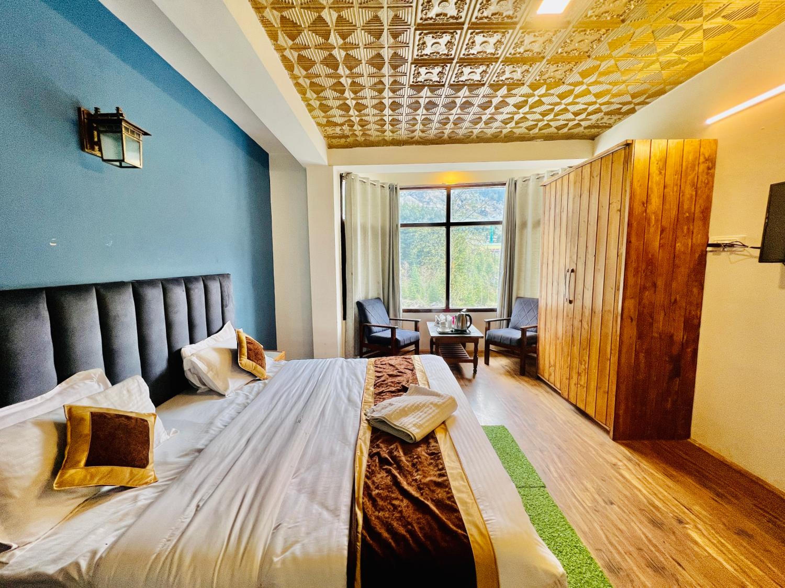 Double Room With Mountain View