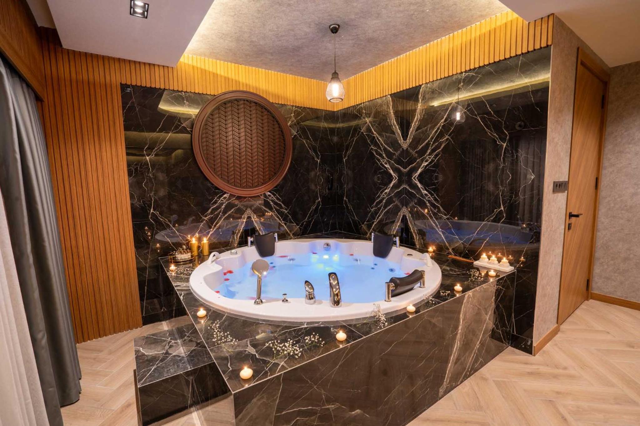 Deluxe Suite photo 3