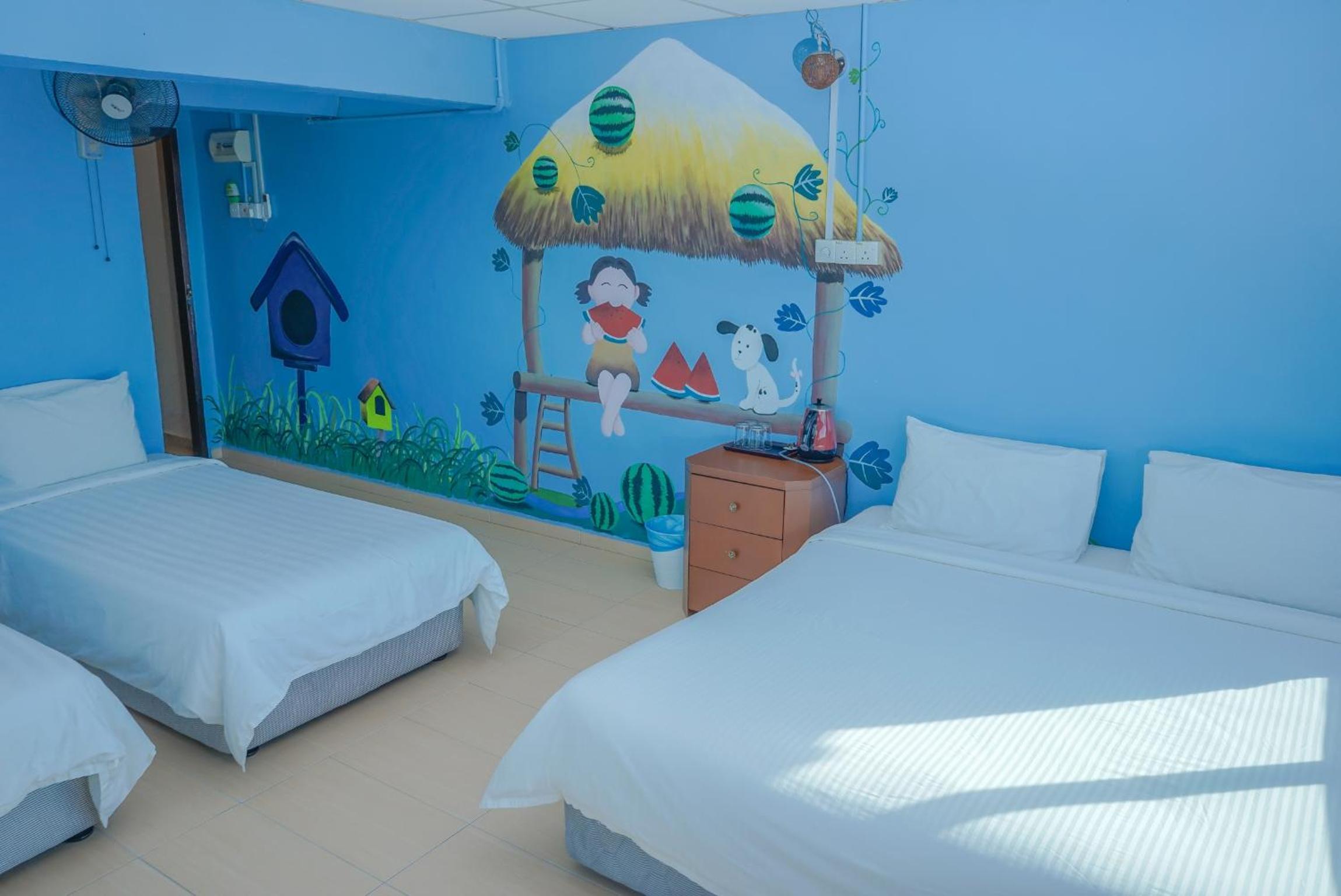 Quadruple Room - Photo 8